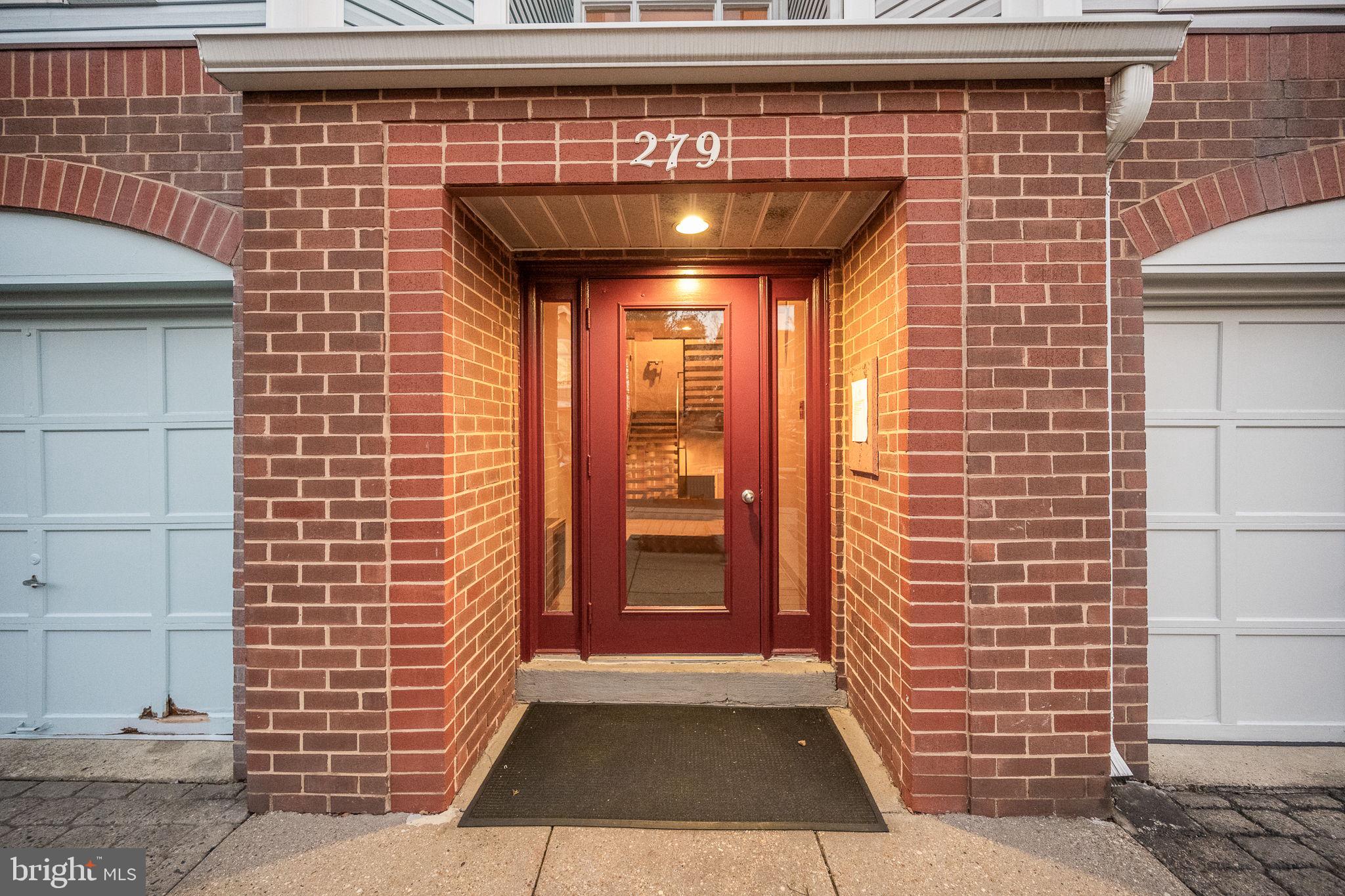 HILLWOOD - Residential