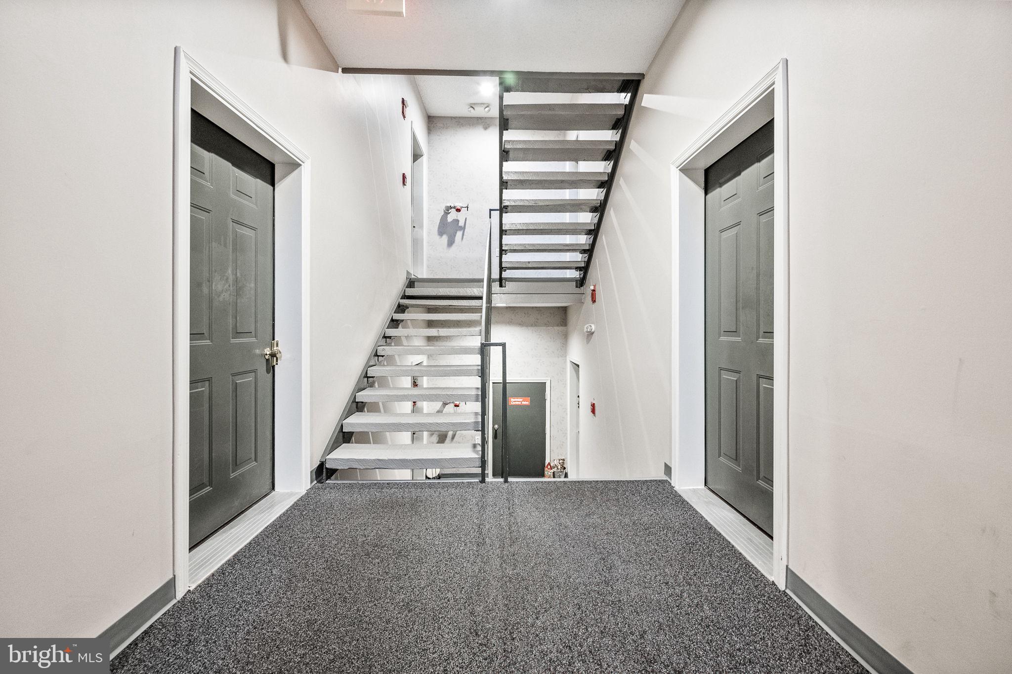 HILLWOOD - Residential