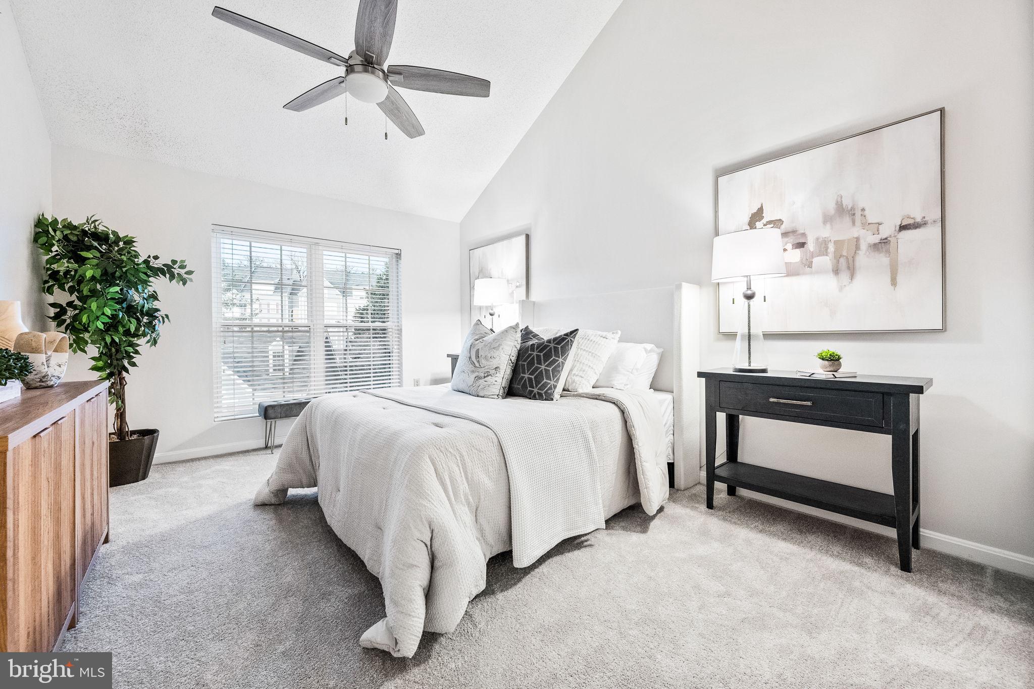 HILLWOOD - Residential