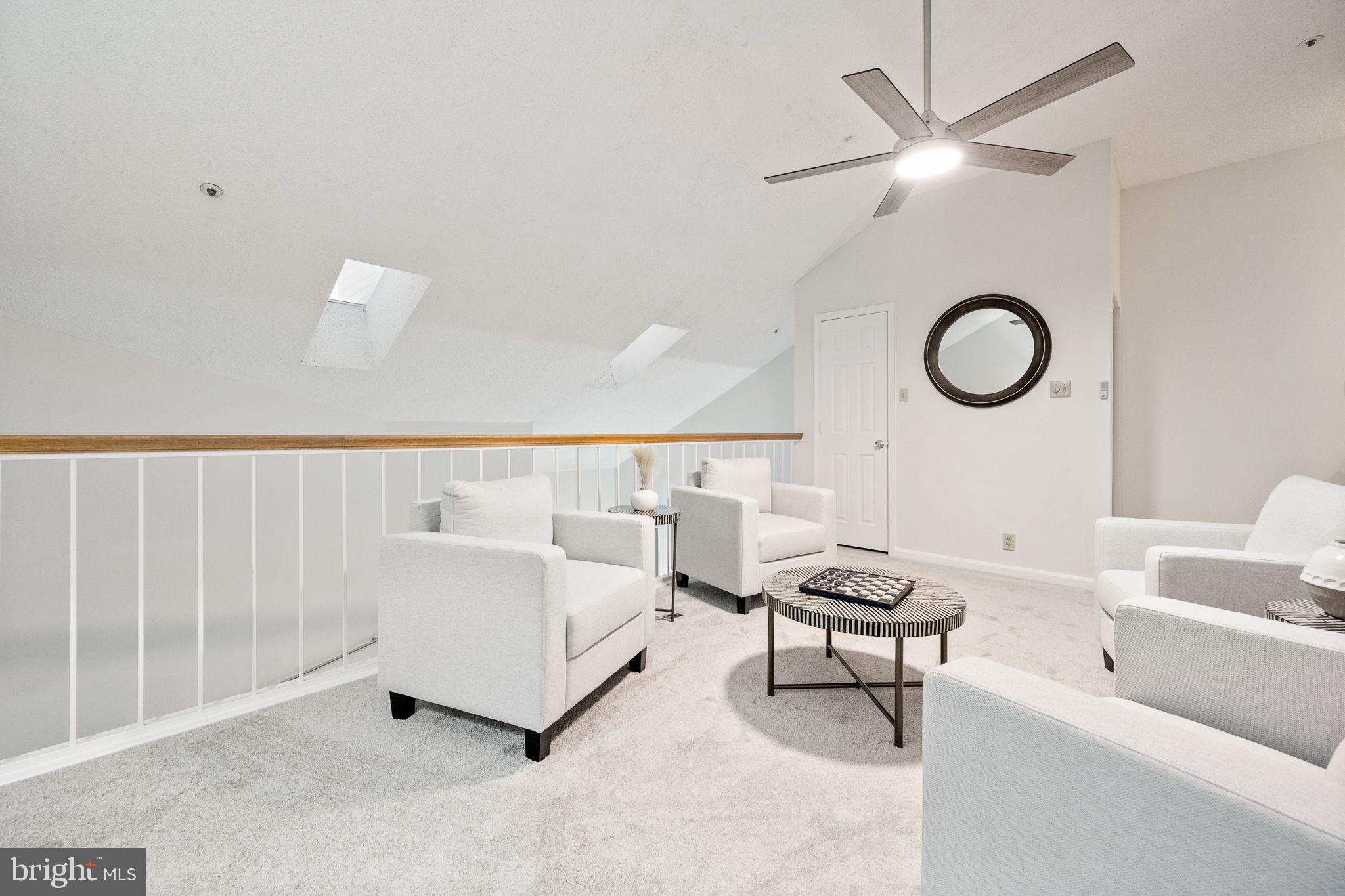 HILLWOOD - Residential