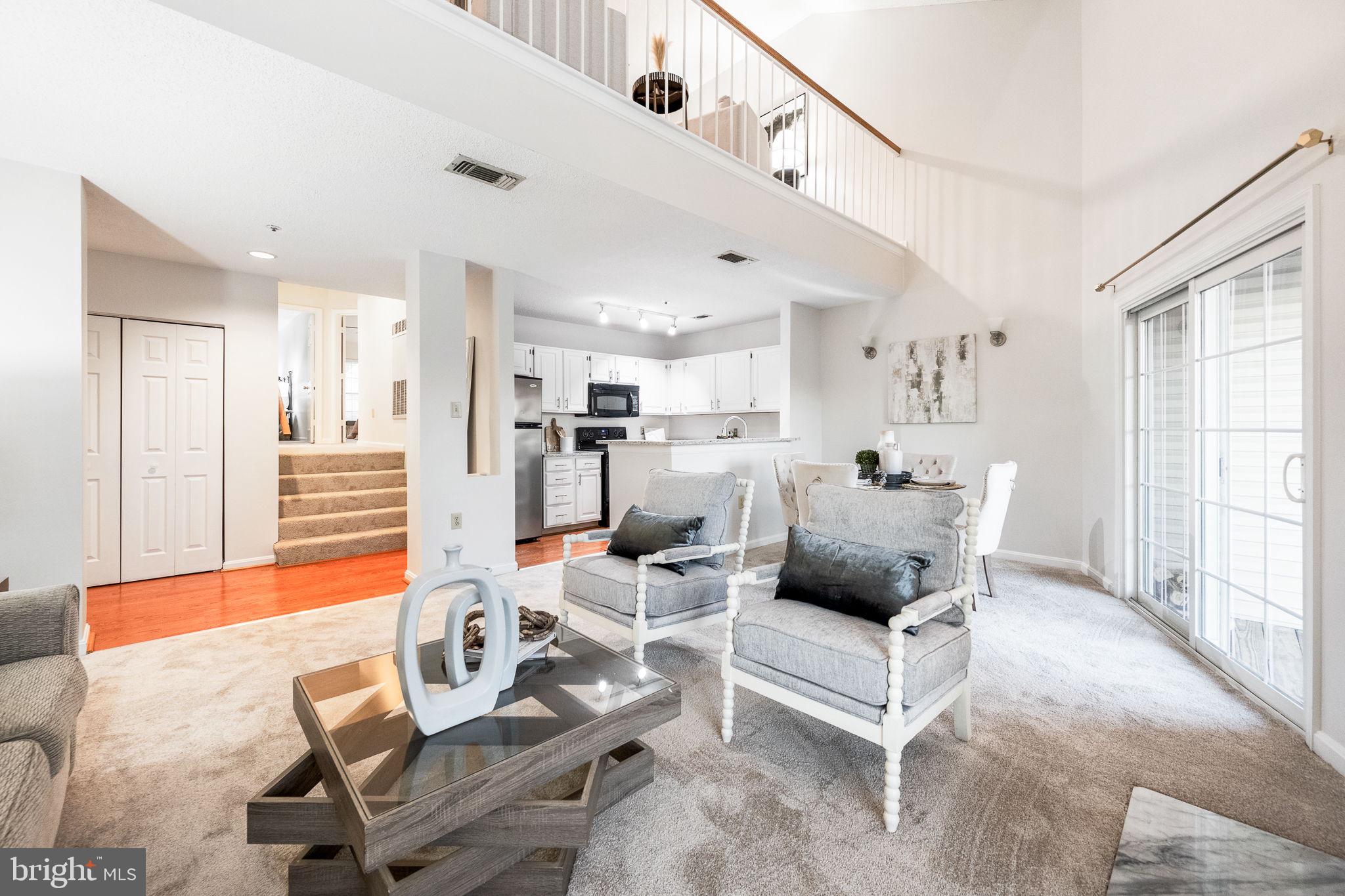 HILLWOOD - Residential