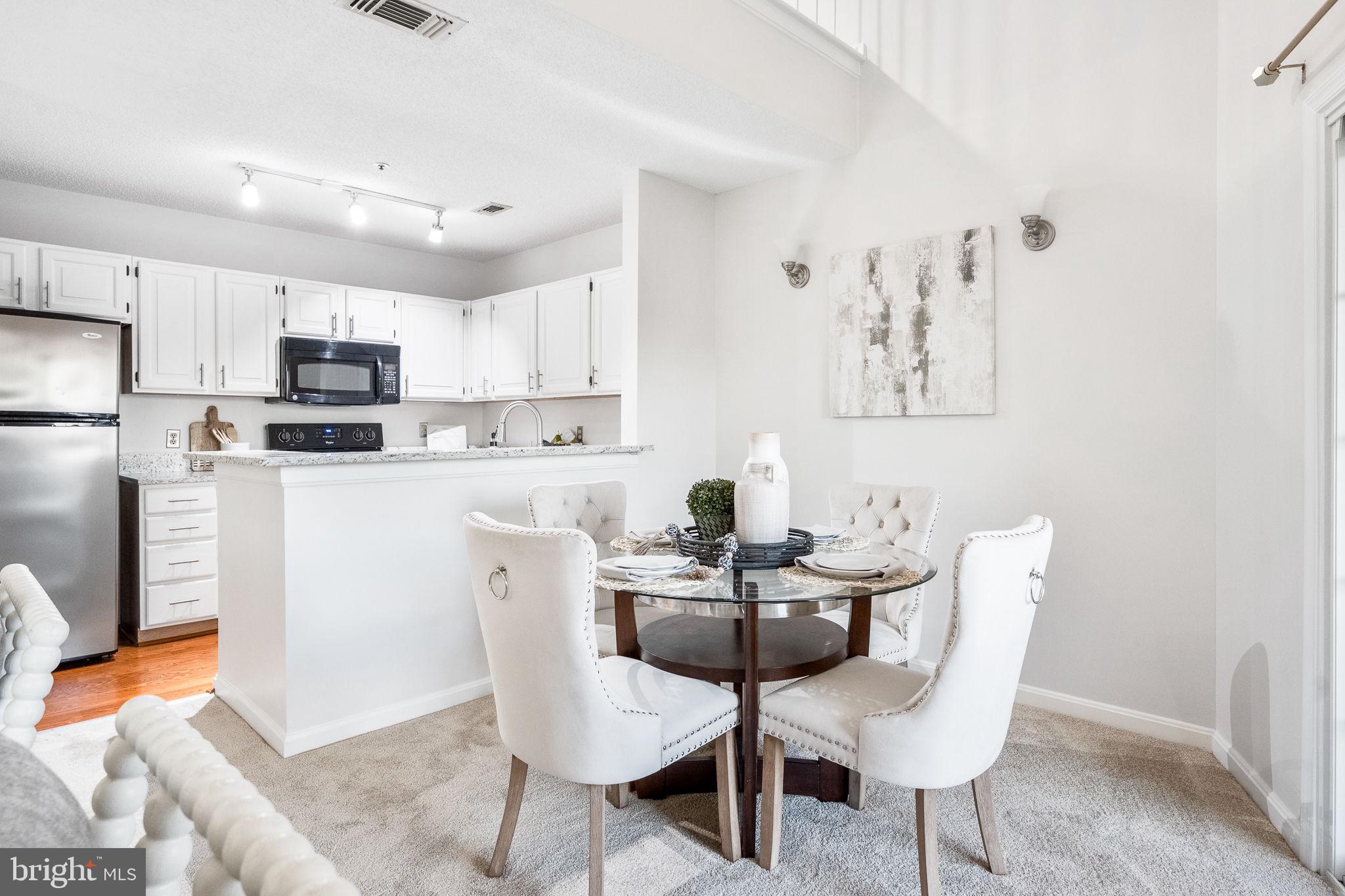 HILLWOOD - Residential