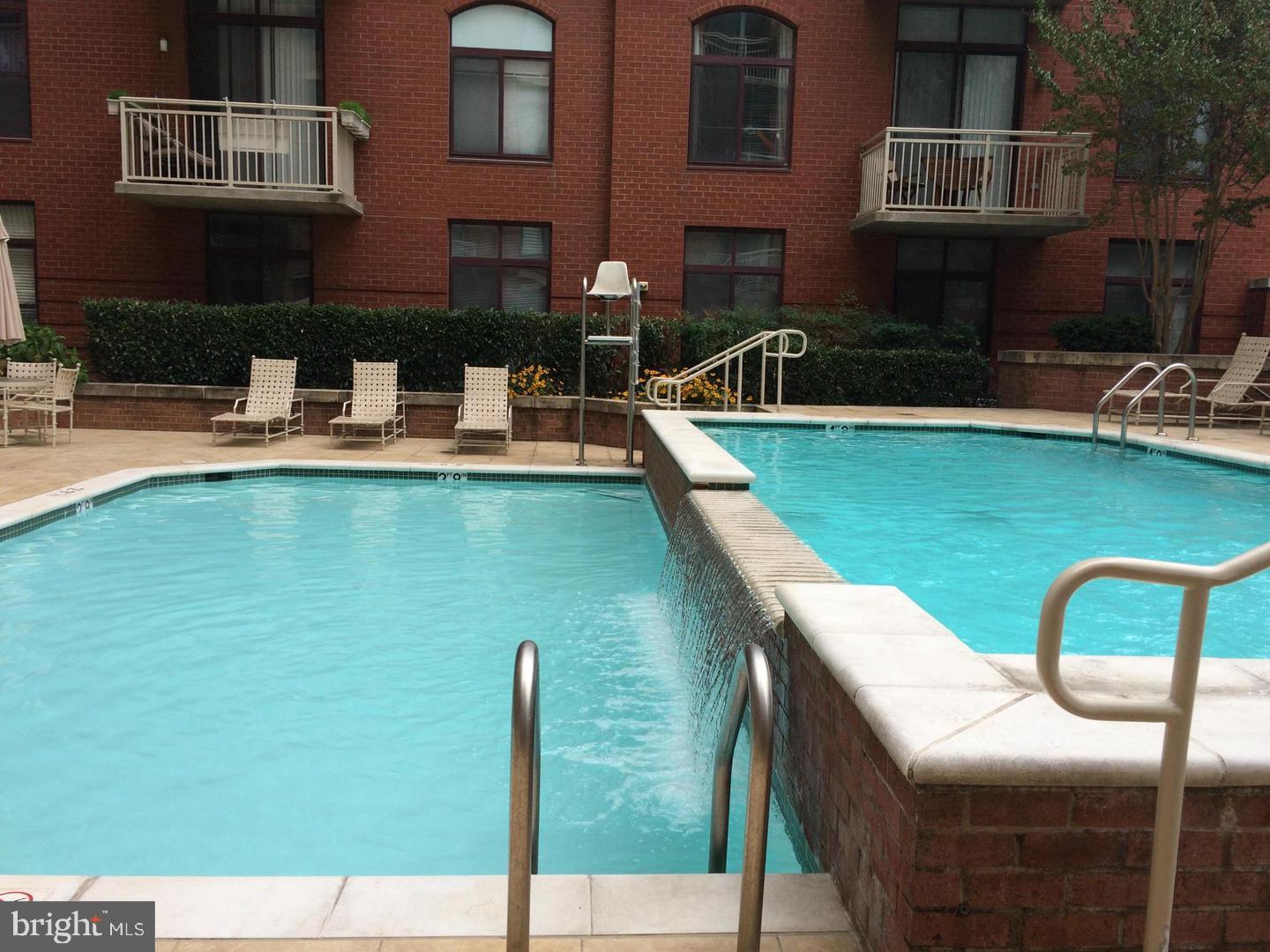 CLARENDON - Residential Lease