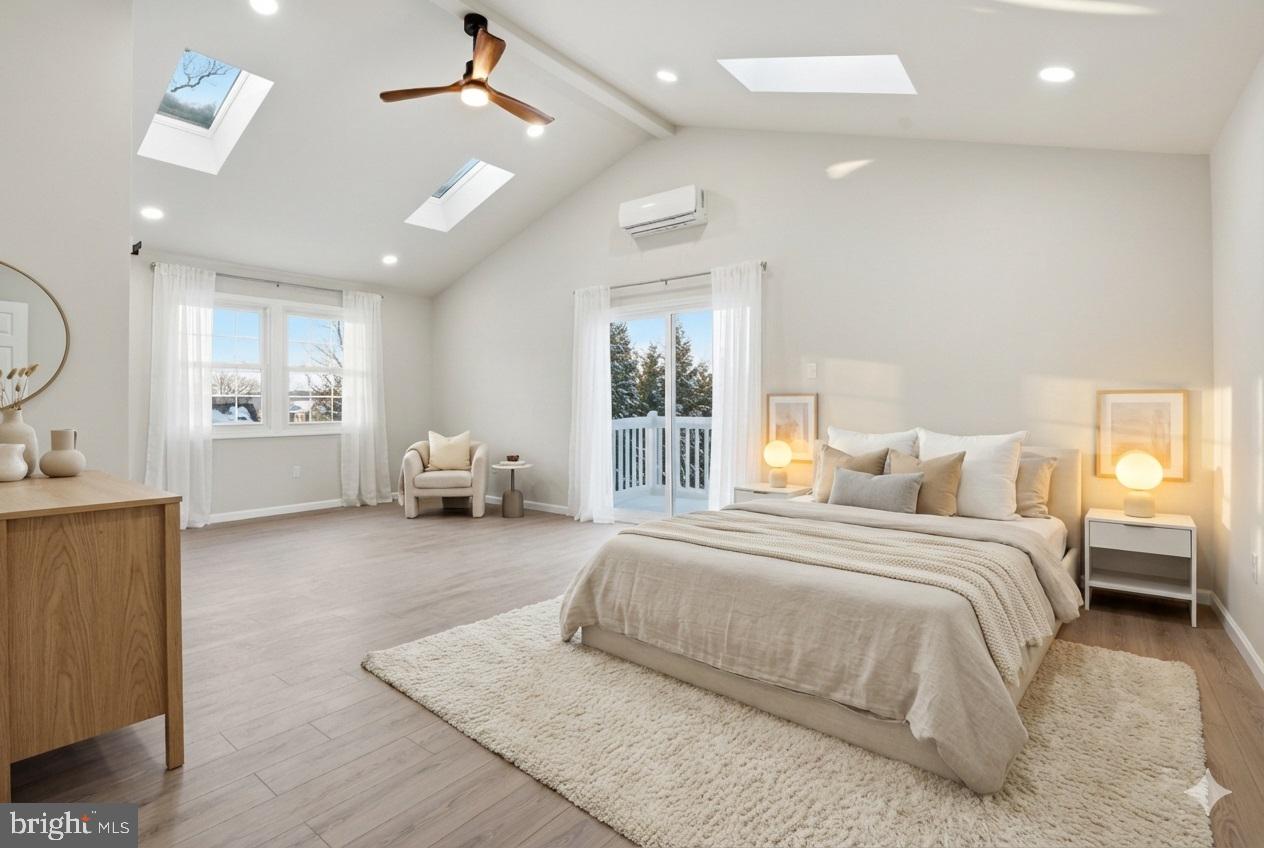 HUNTINGDON VALLEY - Residential