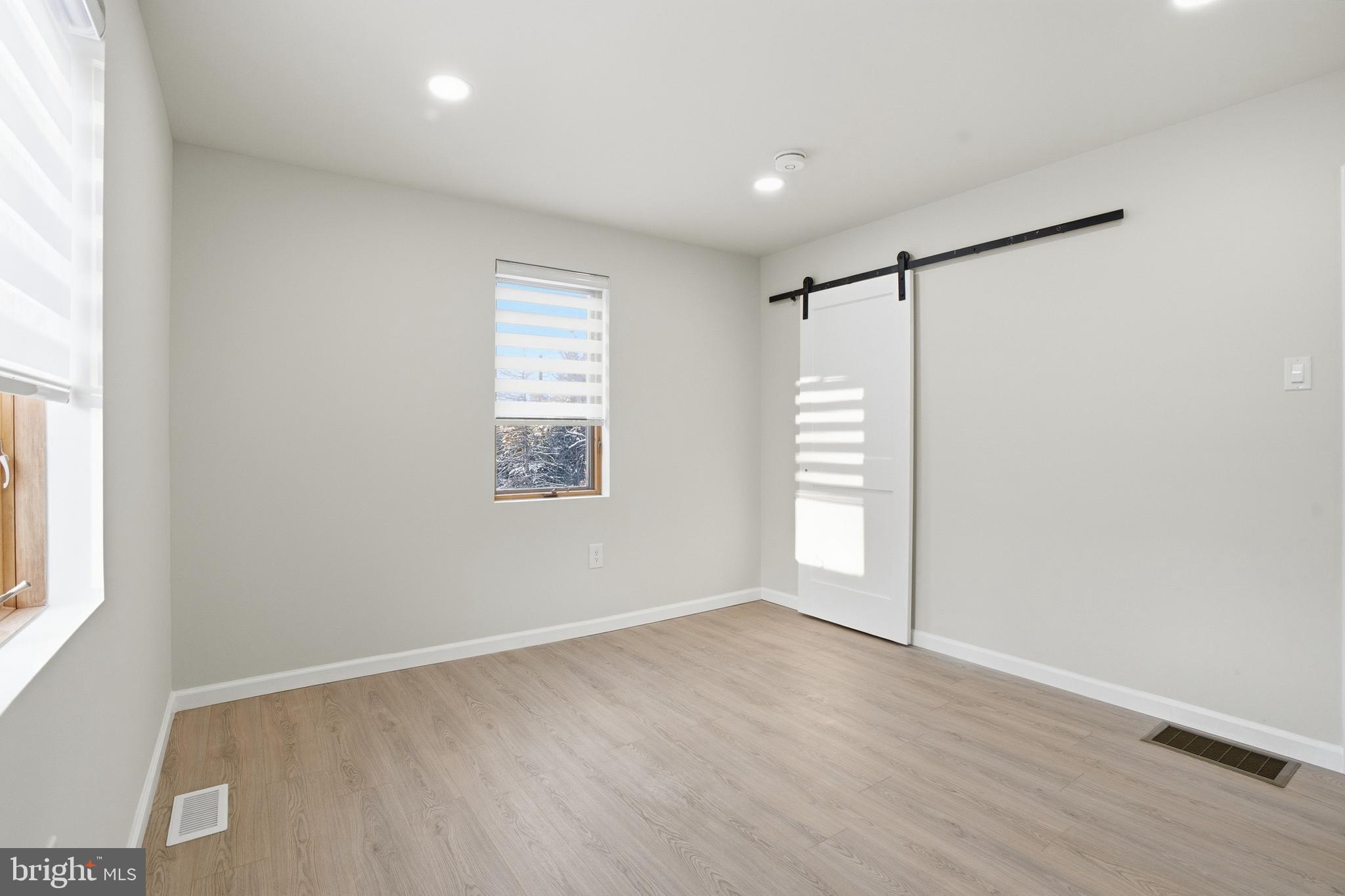 HUNTINGDON VALLEY - Residential