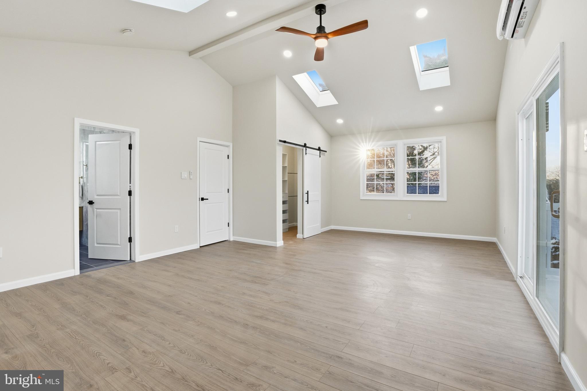 HUNTINGDON VALLEY - Residential