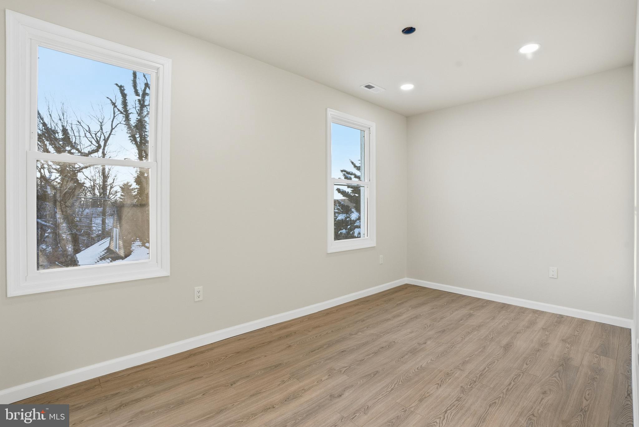 HUNTINGDON VALLEY - Residential