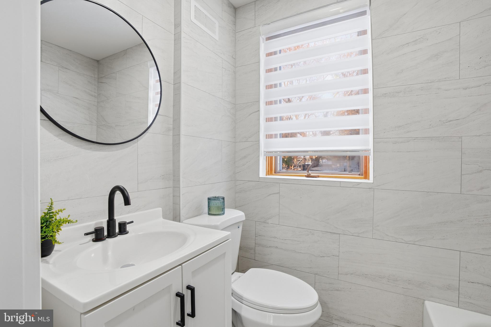 HUNTINGDON VALLEY - Residential