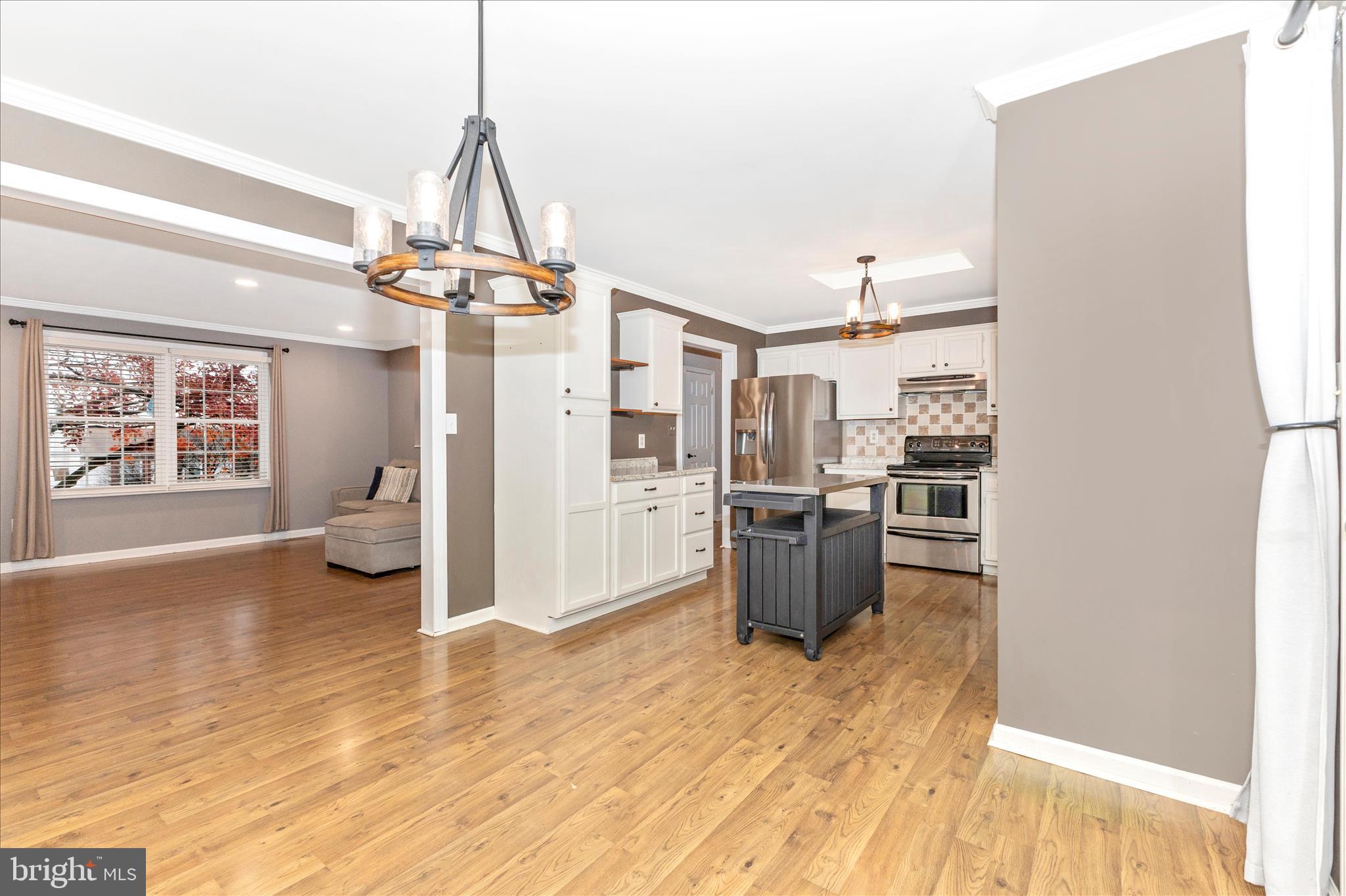 WHISPERING MEADOWS - Residential