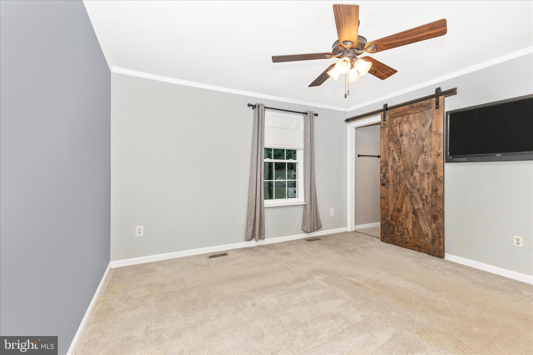 WHISPERING MEADOWS - Residential