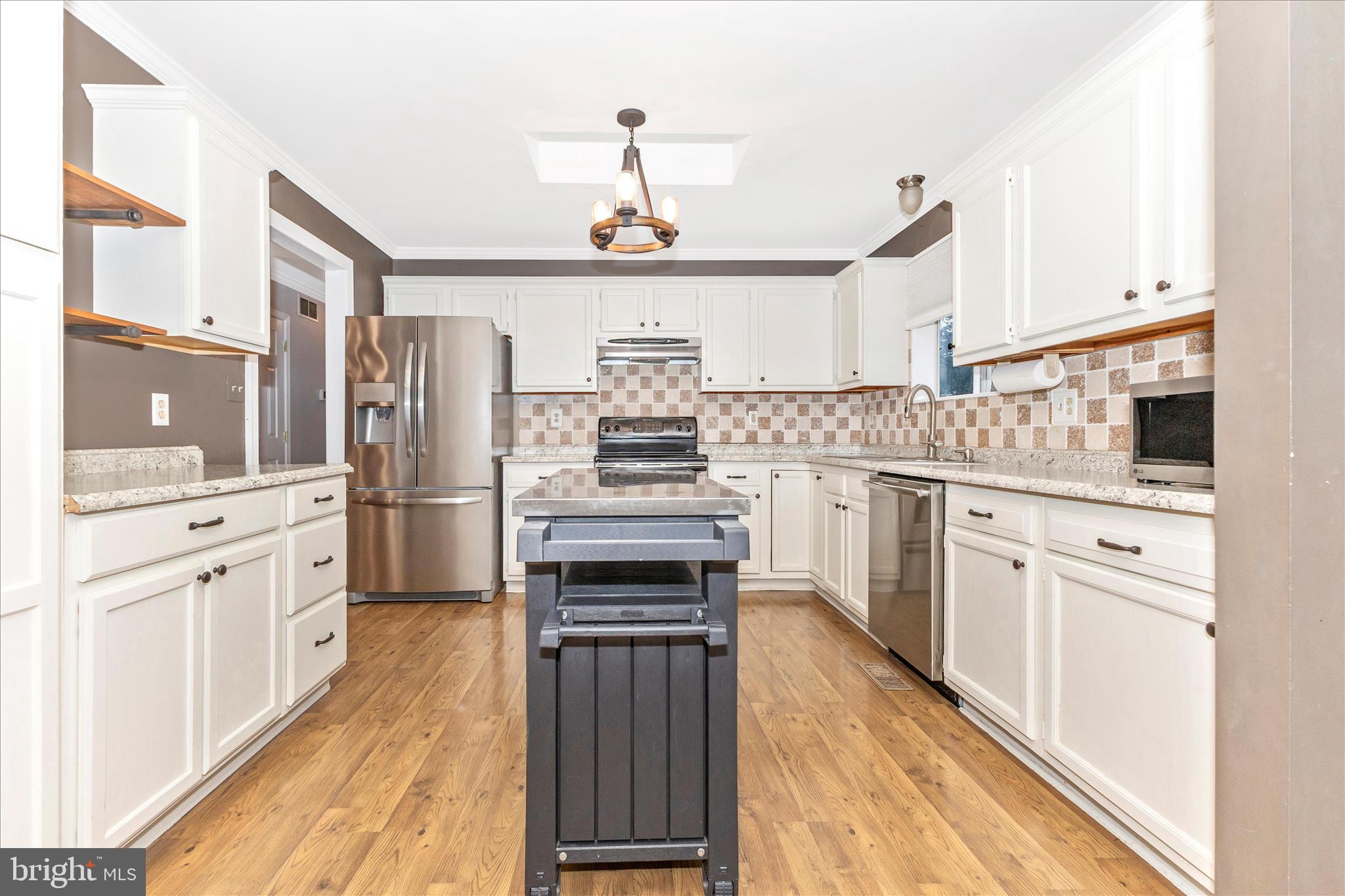 WHISPERING MEADOWS - Residential