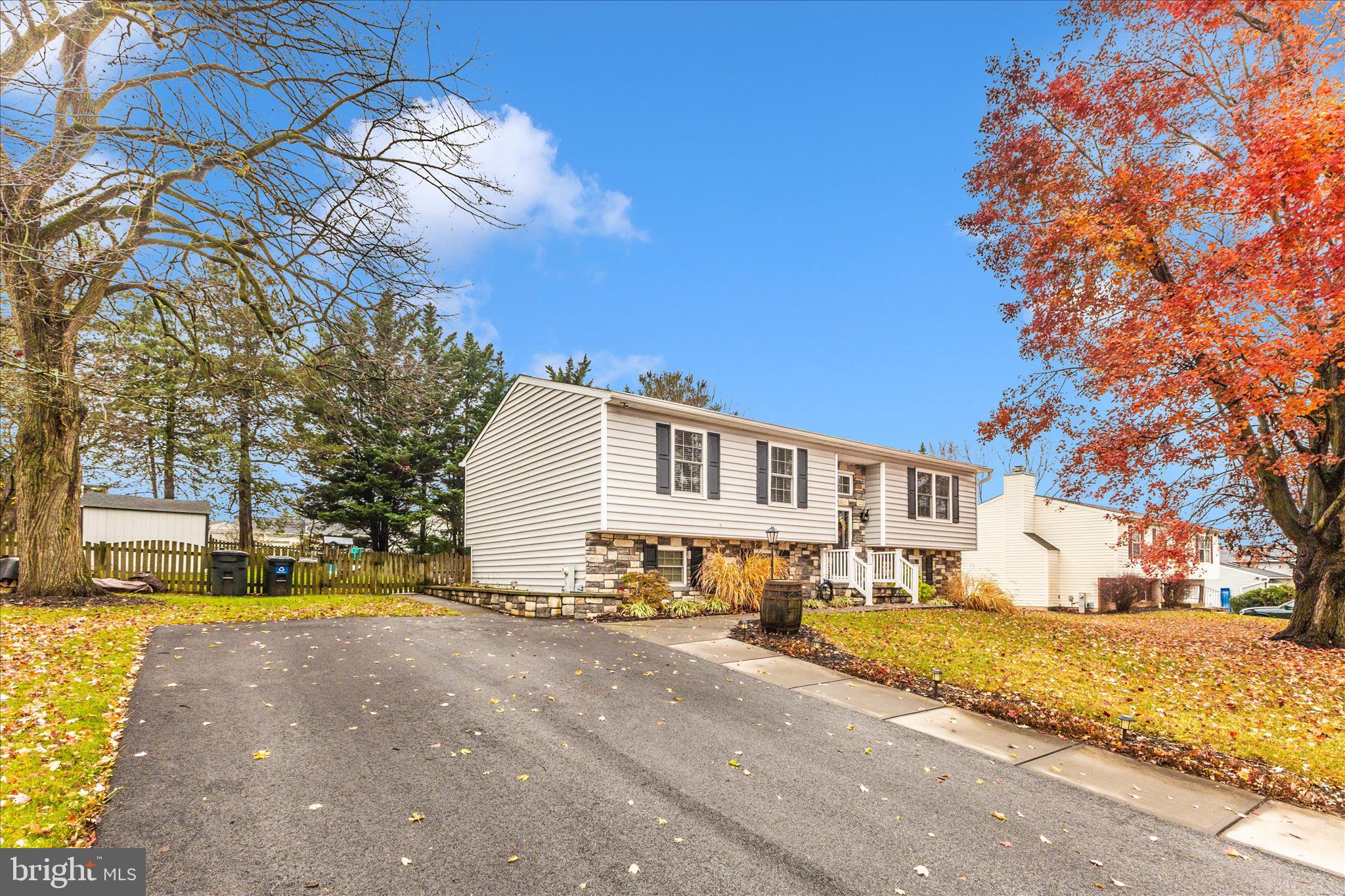 WHISPERING MEADOWS - Residential