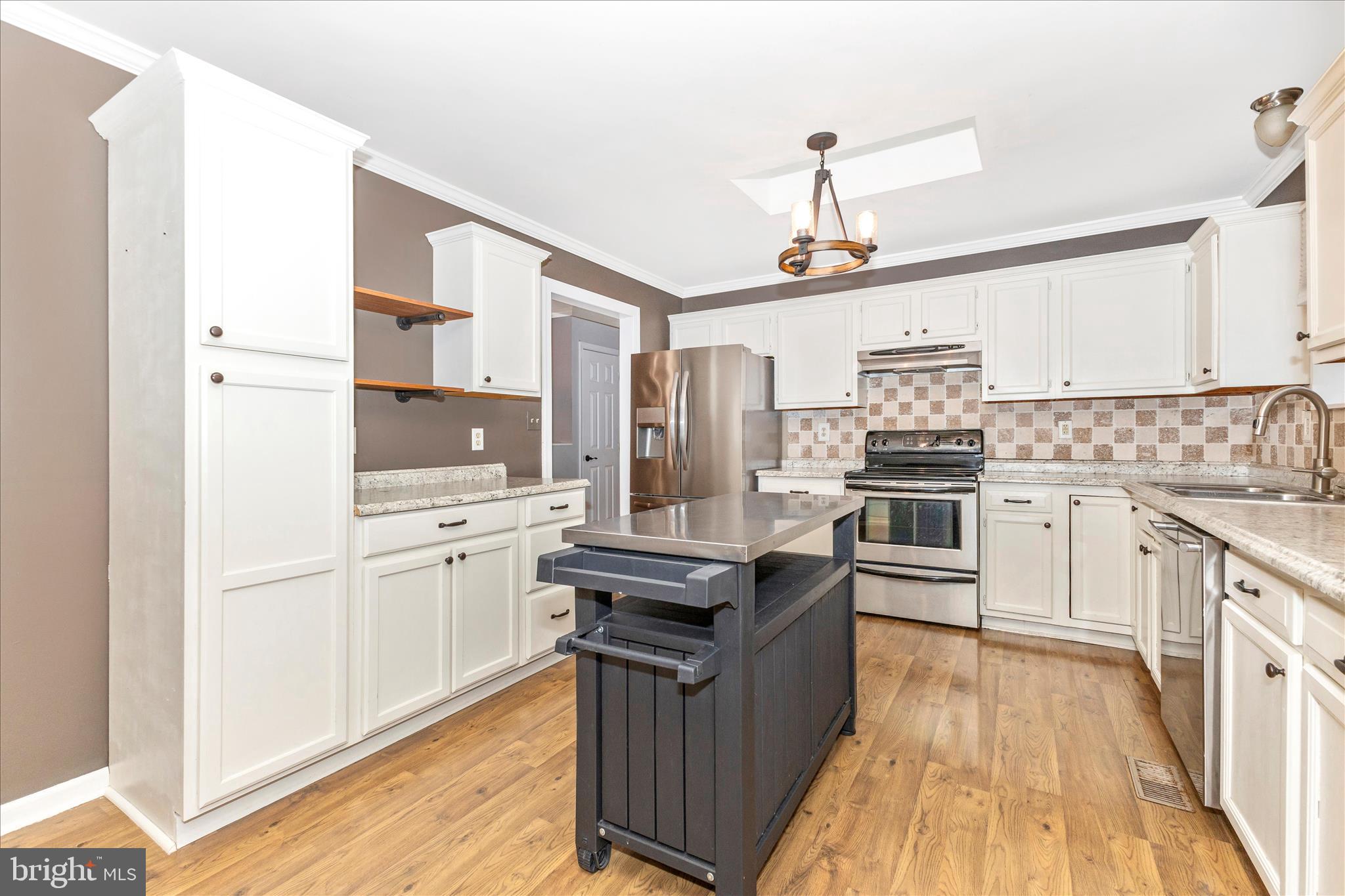 WHISPERING MEADOWS - Residential