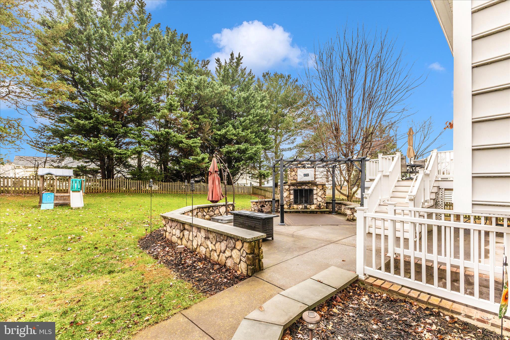 WHISPERING MEADOWS - Residential