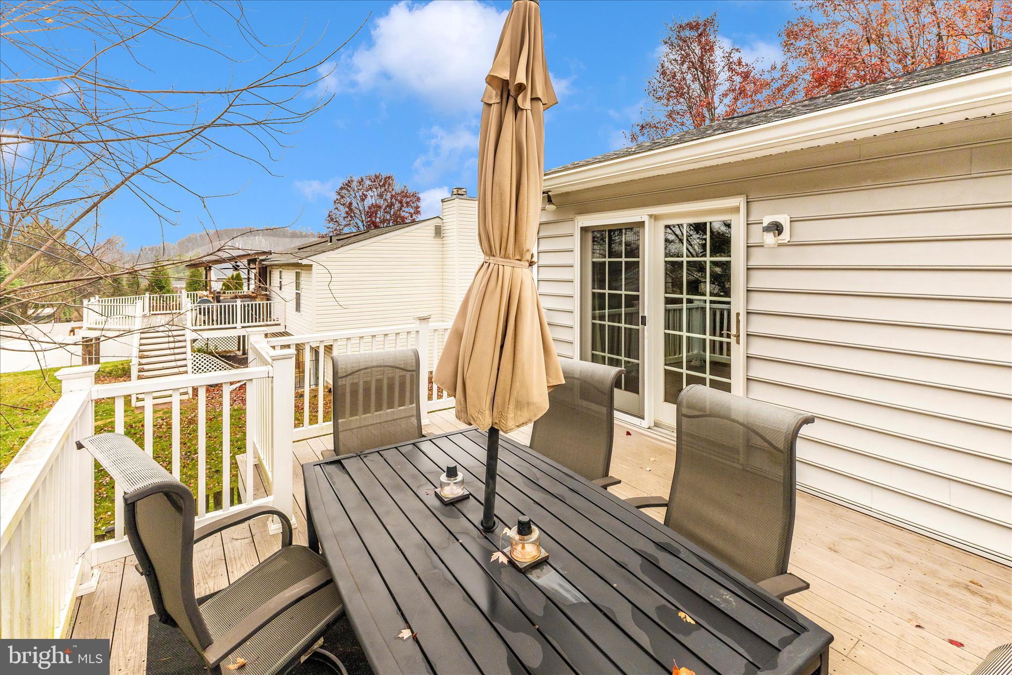 WHISPERING MEADOWS - Residential