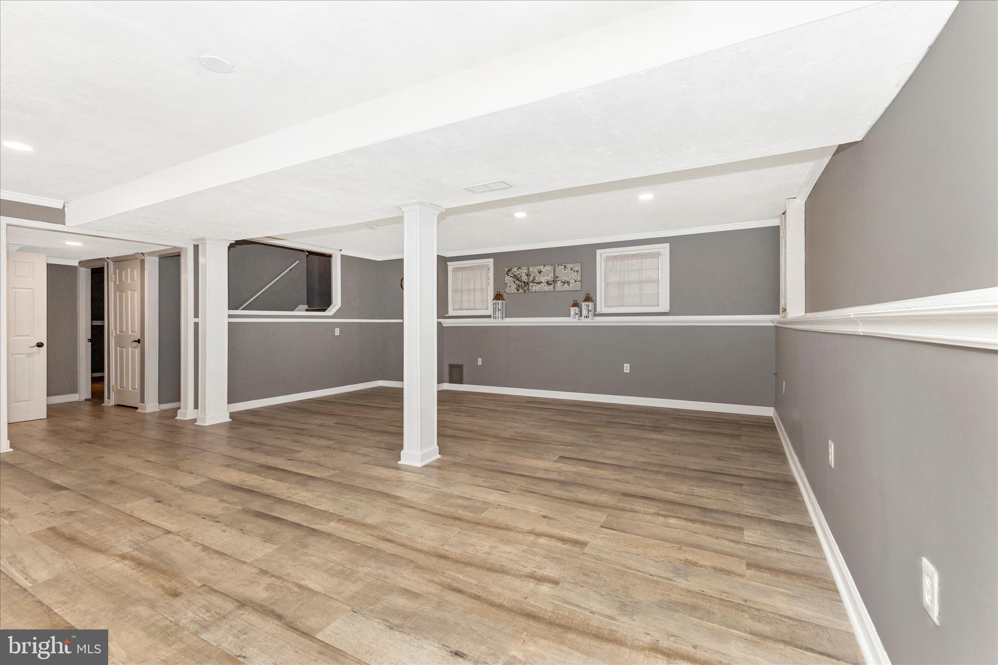 WHISPERING MEADOWS - Residential