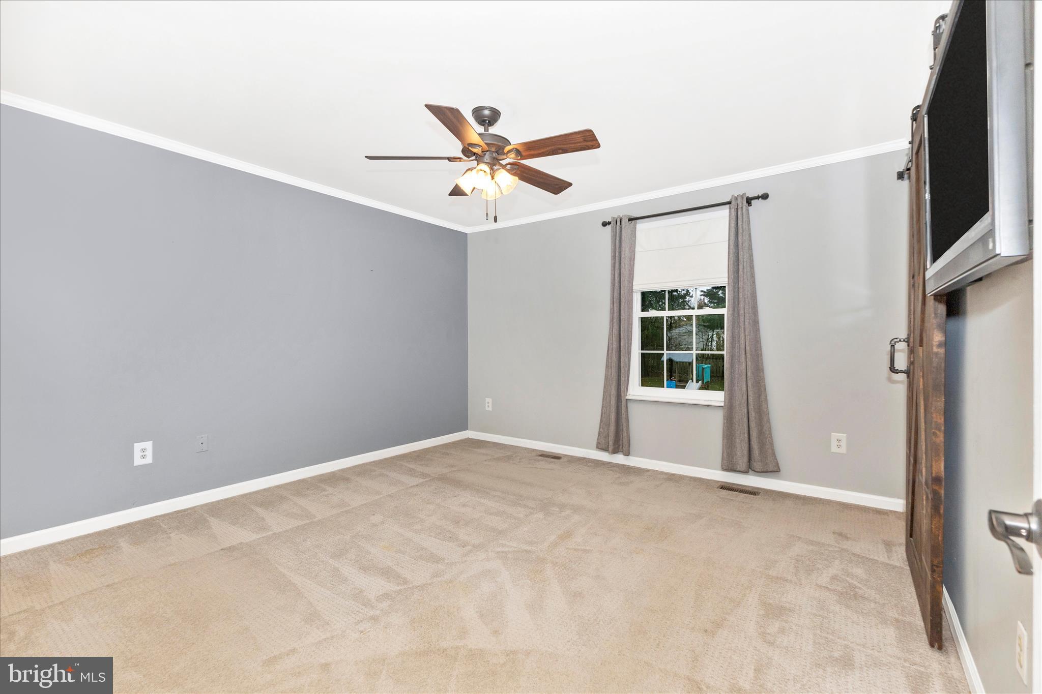 WHISPERING MEADOWS - Residential