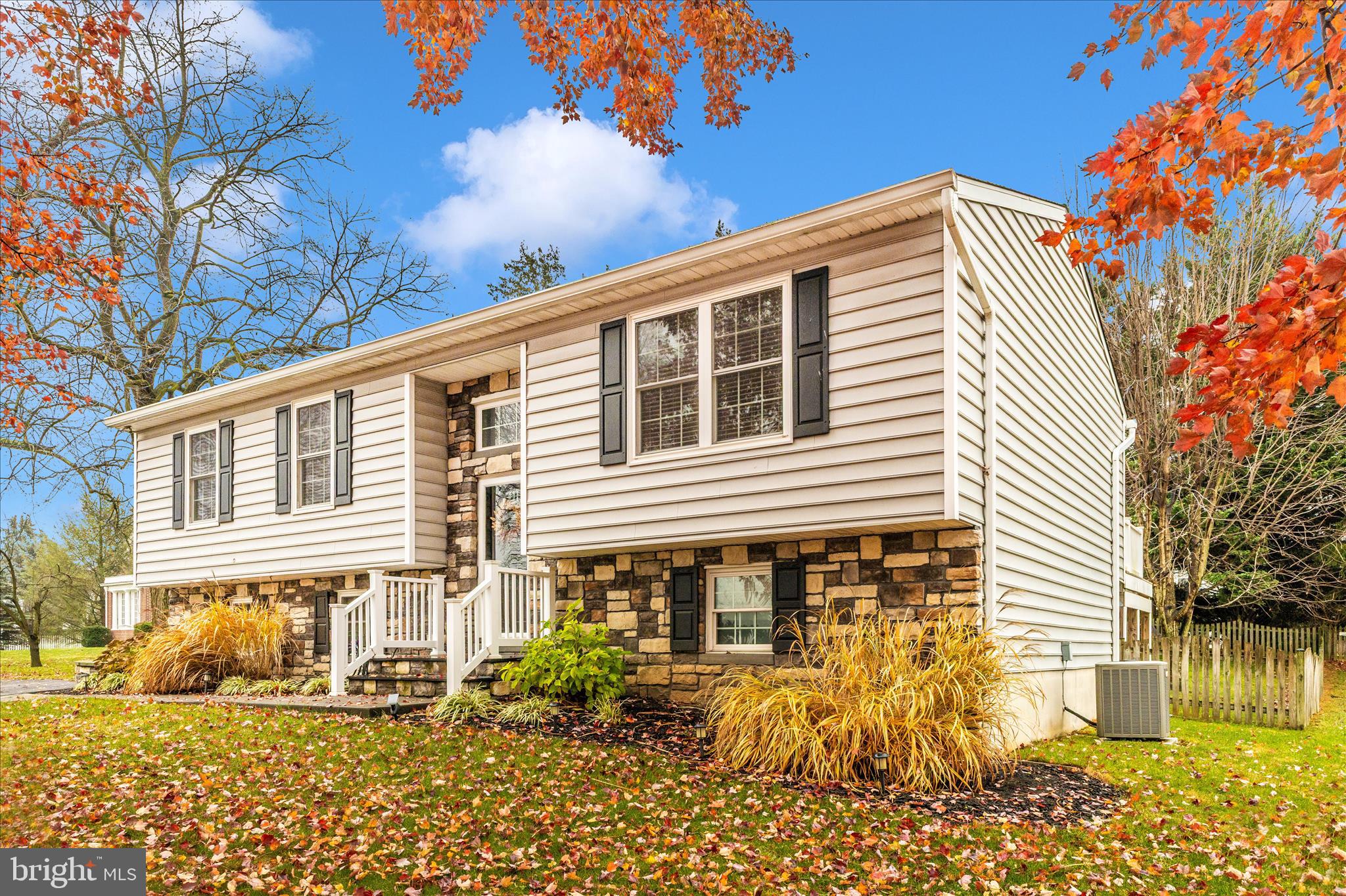 WHISPERING MEADOWS - Residential