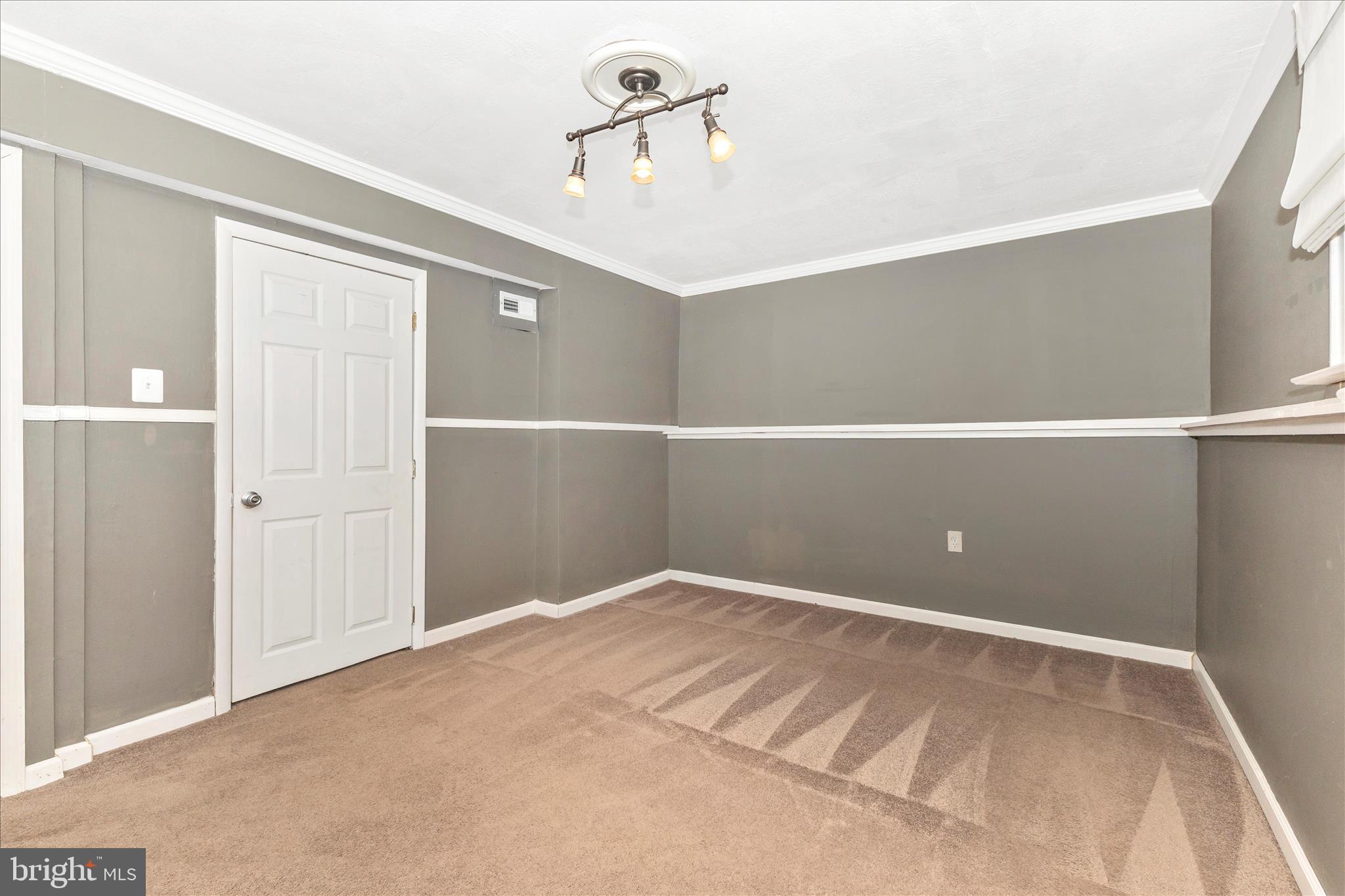 WHISPERING MEADOWS - Residential