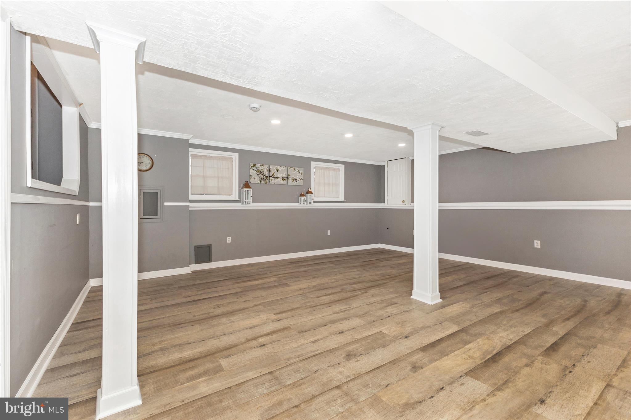 WHISPERING MEADOWS - Residential