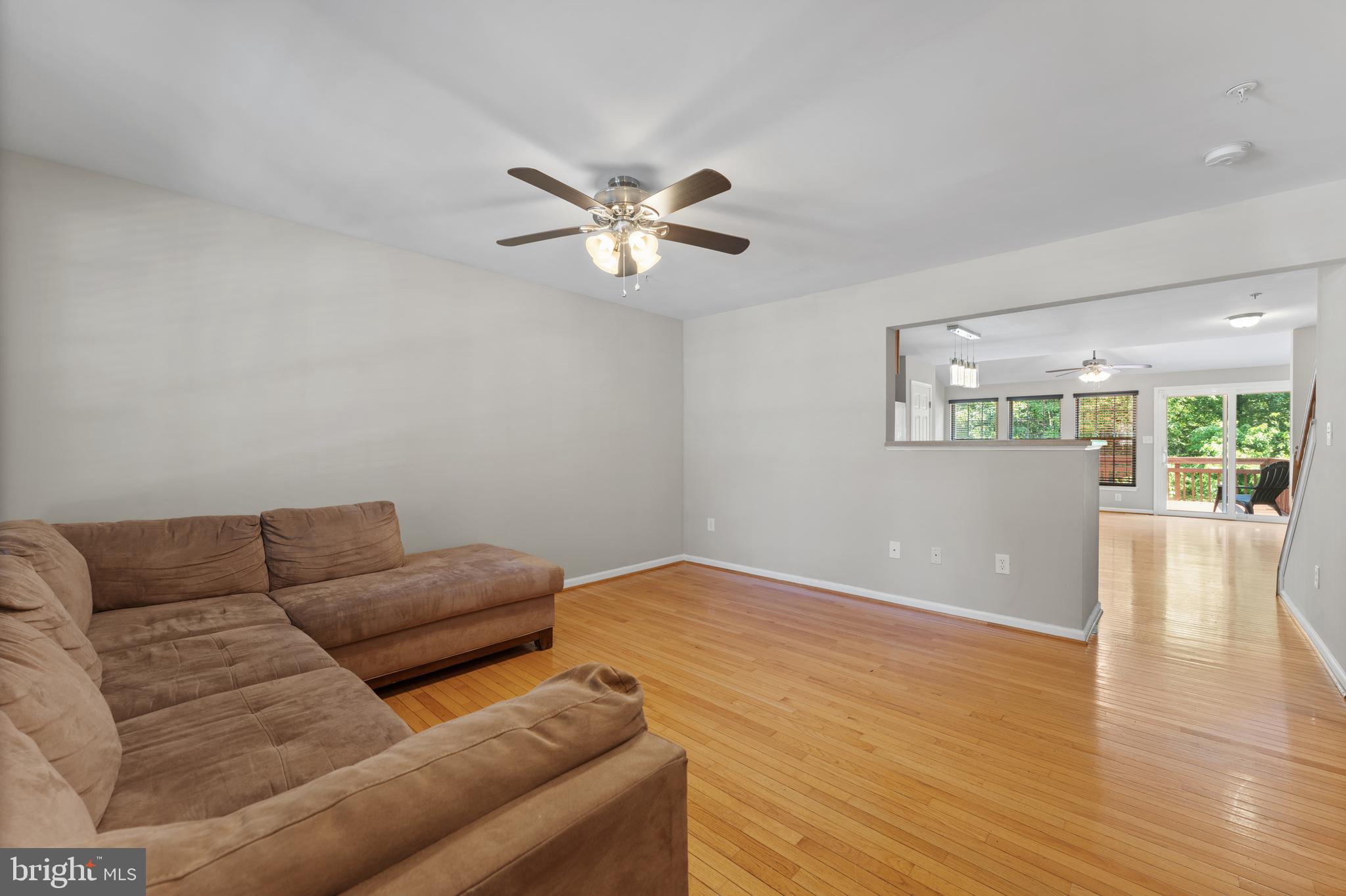 1504 FALLING BROOK COURT