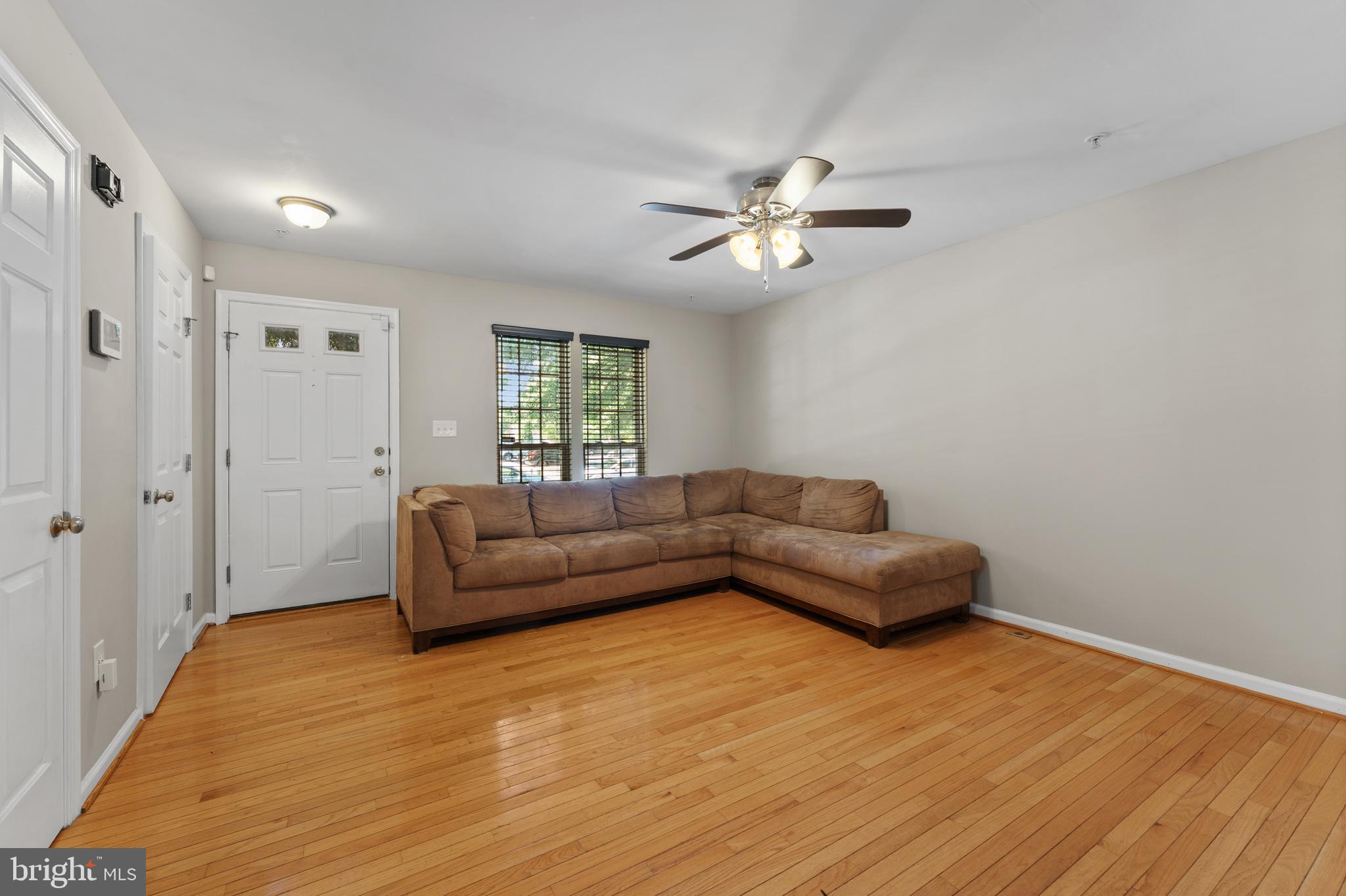 1504 FALLING BROOK COURT