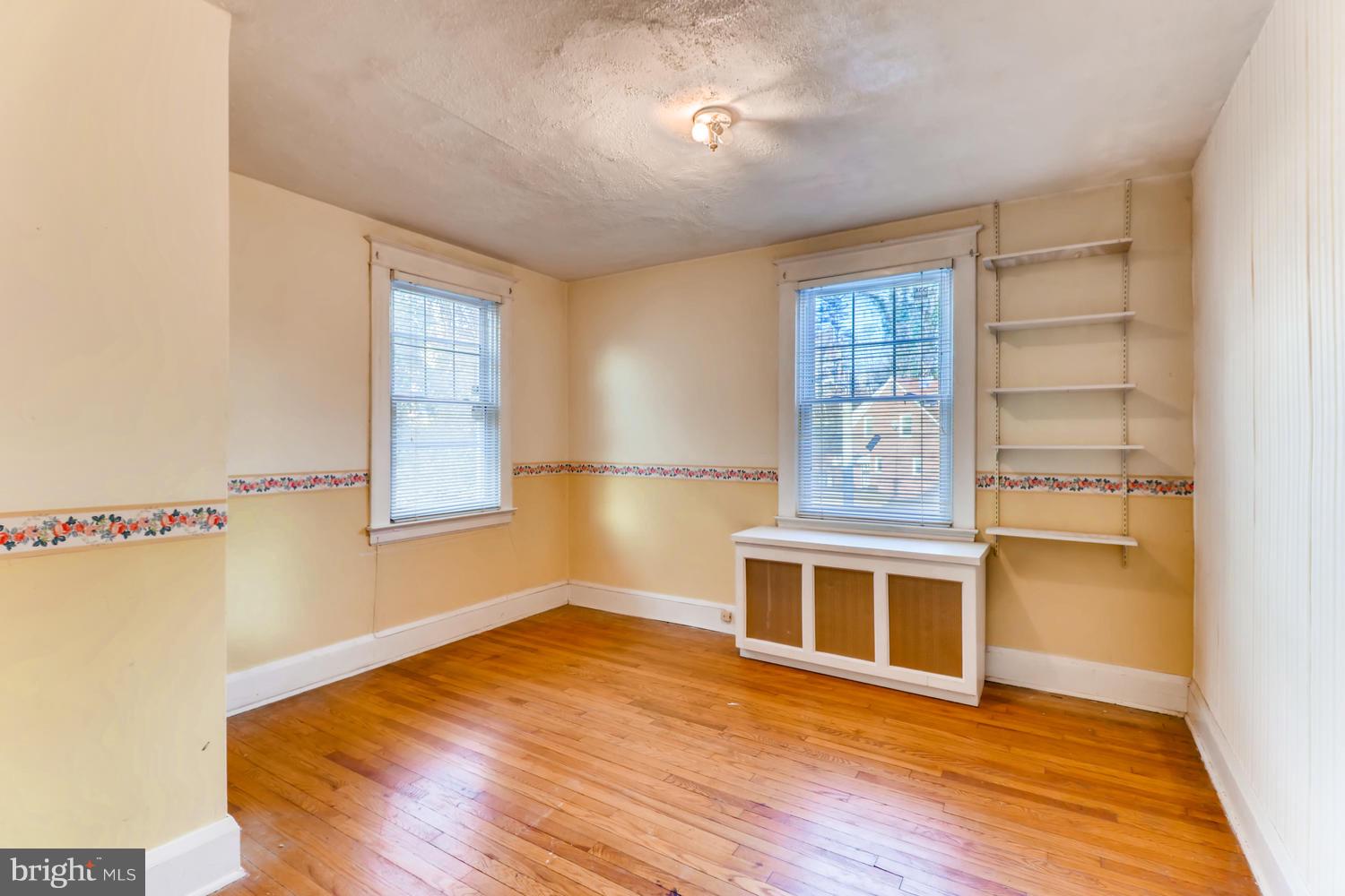 WINDSOR HILLS - Residential