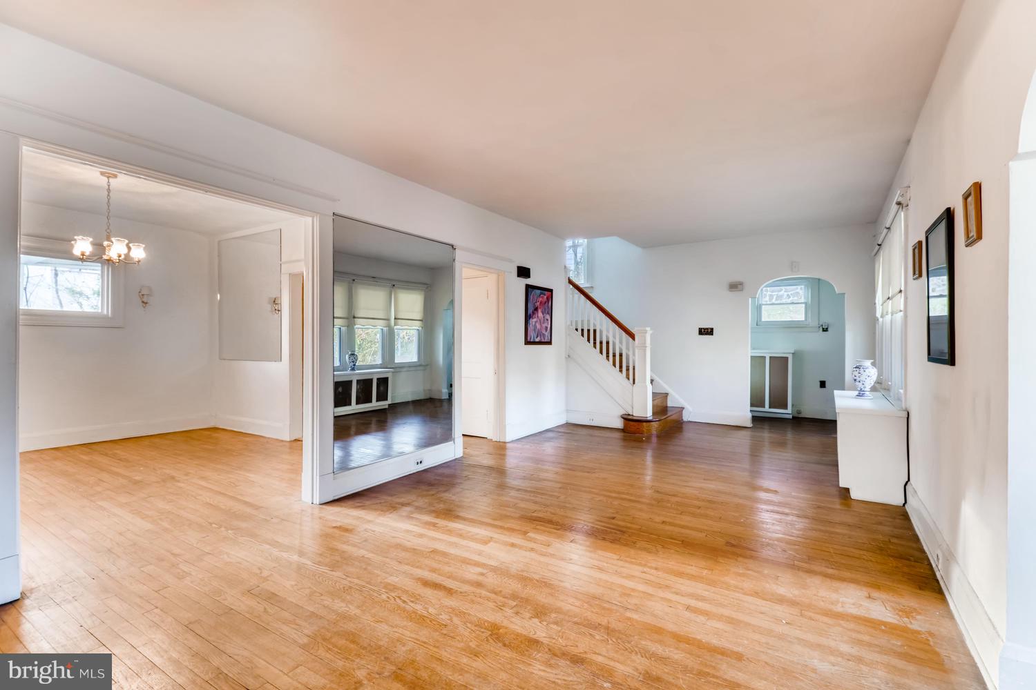 WINDSOR HILLS - Residential