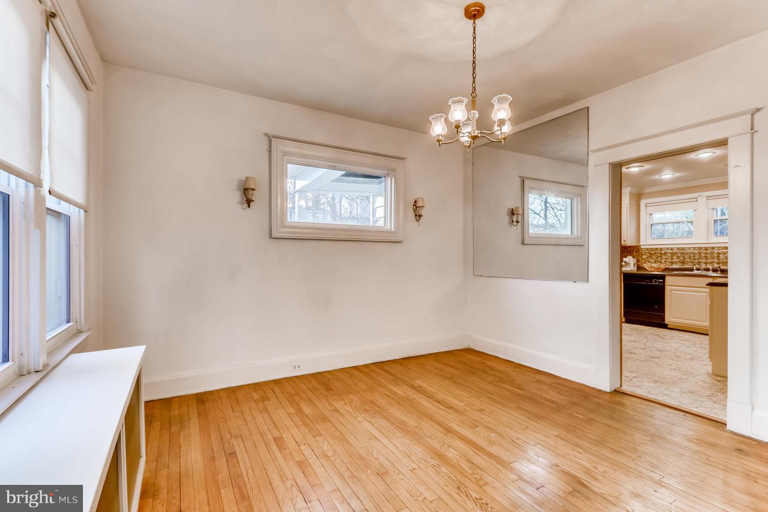 WINDSOR HILLS - Residential