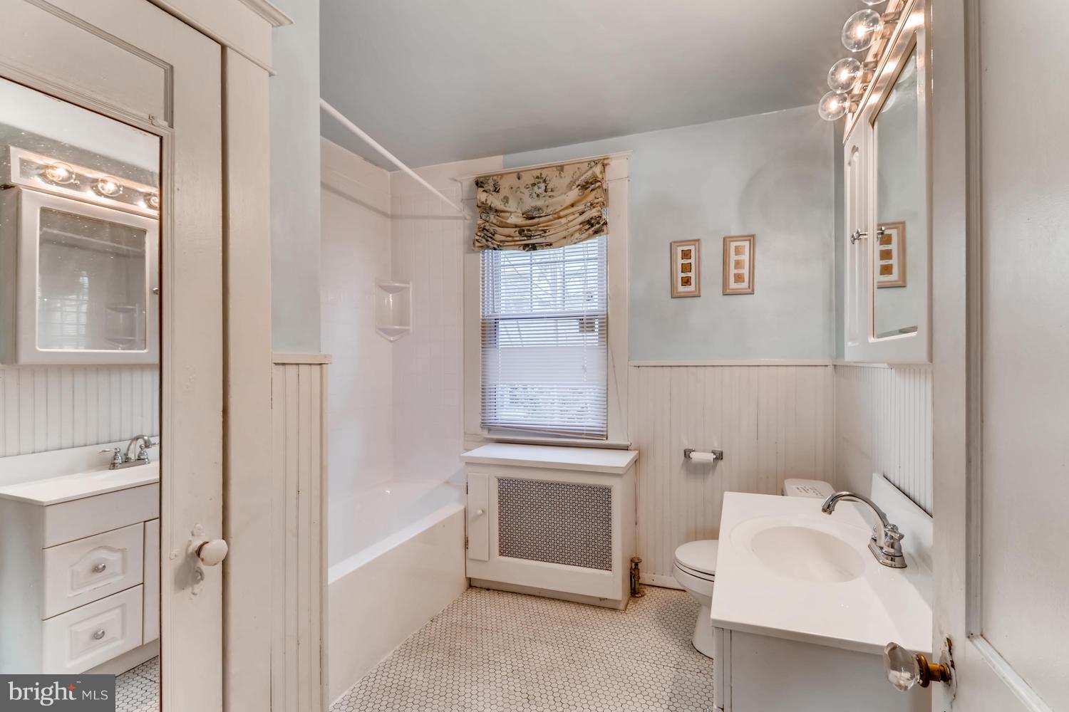 WINDSOR HILLS - Residential