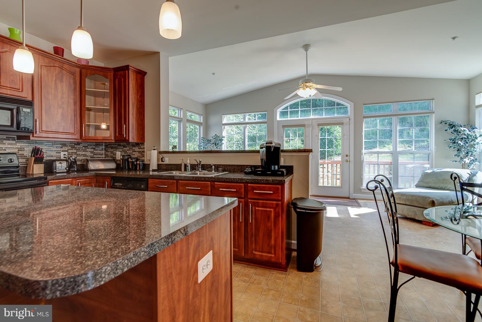 RUSTIC RIDGE-PLAT 1> - Residential