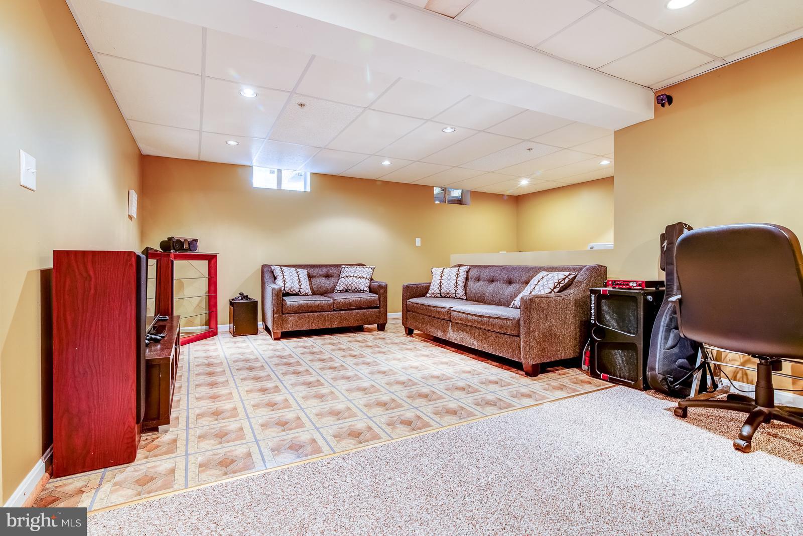 RUSTIC RIDGE-PLAT 1> - Residential