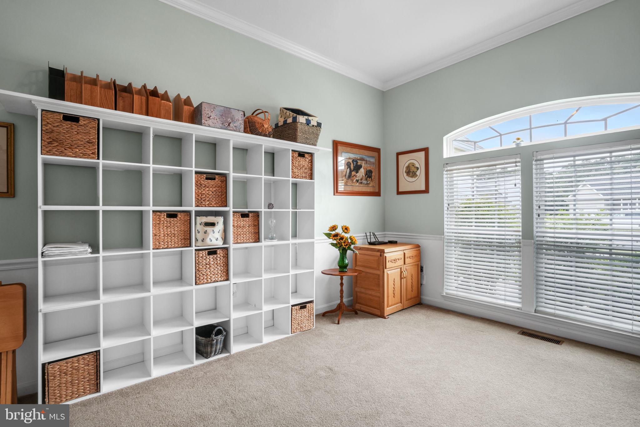 CAPTAIN'S COVE - Residential