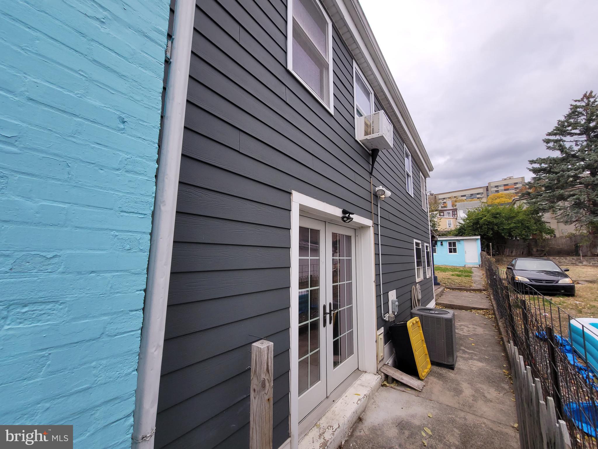 507 E LAFAYETTE STREET