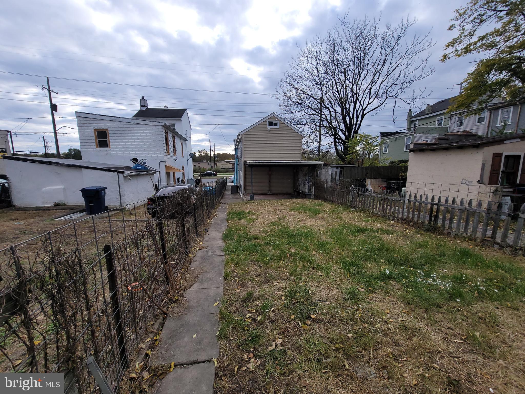 NORRISTOWN - Residential