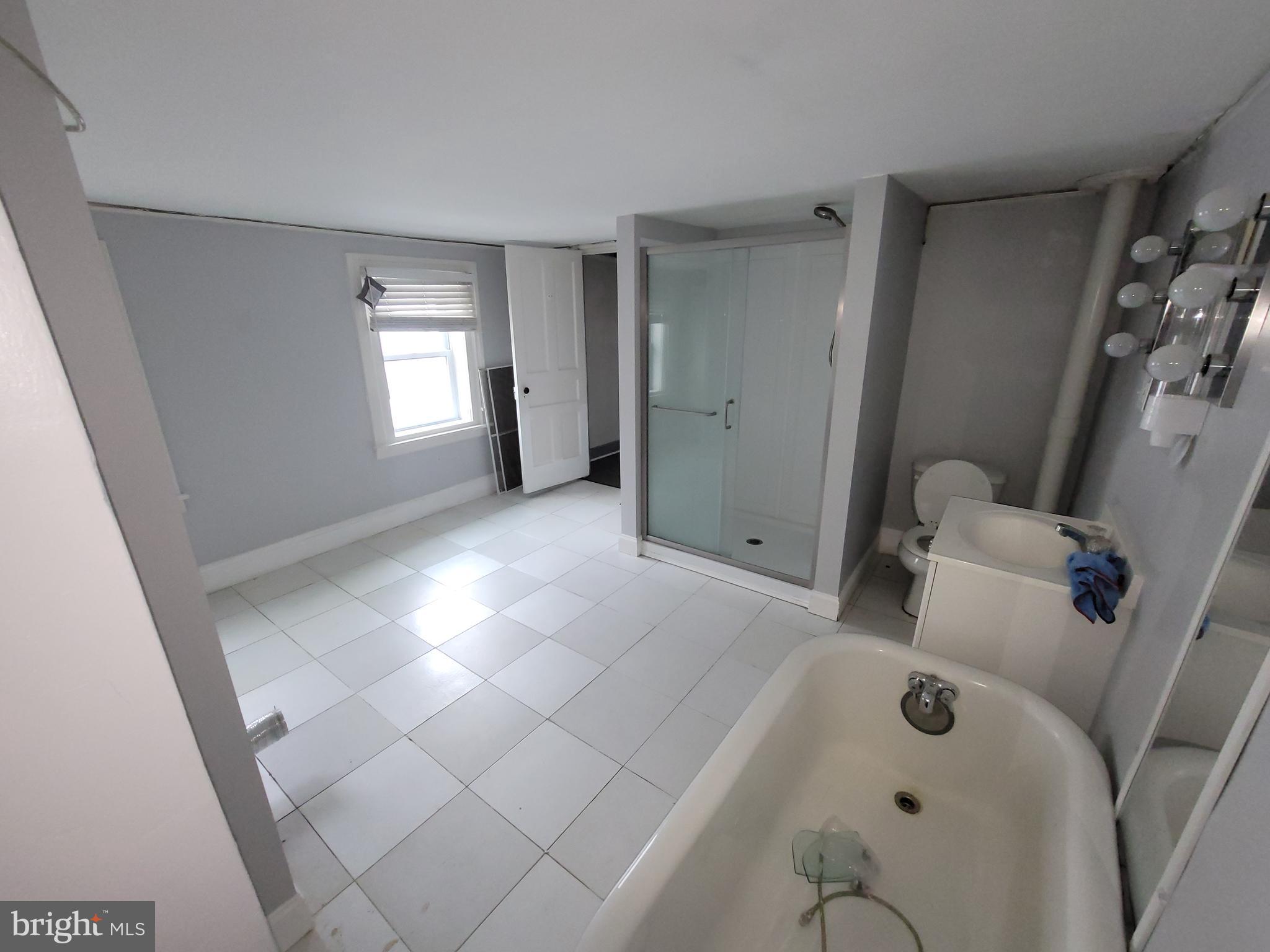 NORRISTOWN - Residential