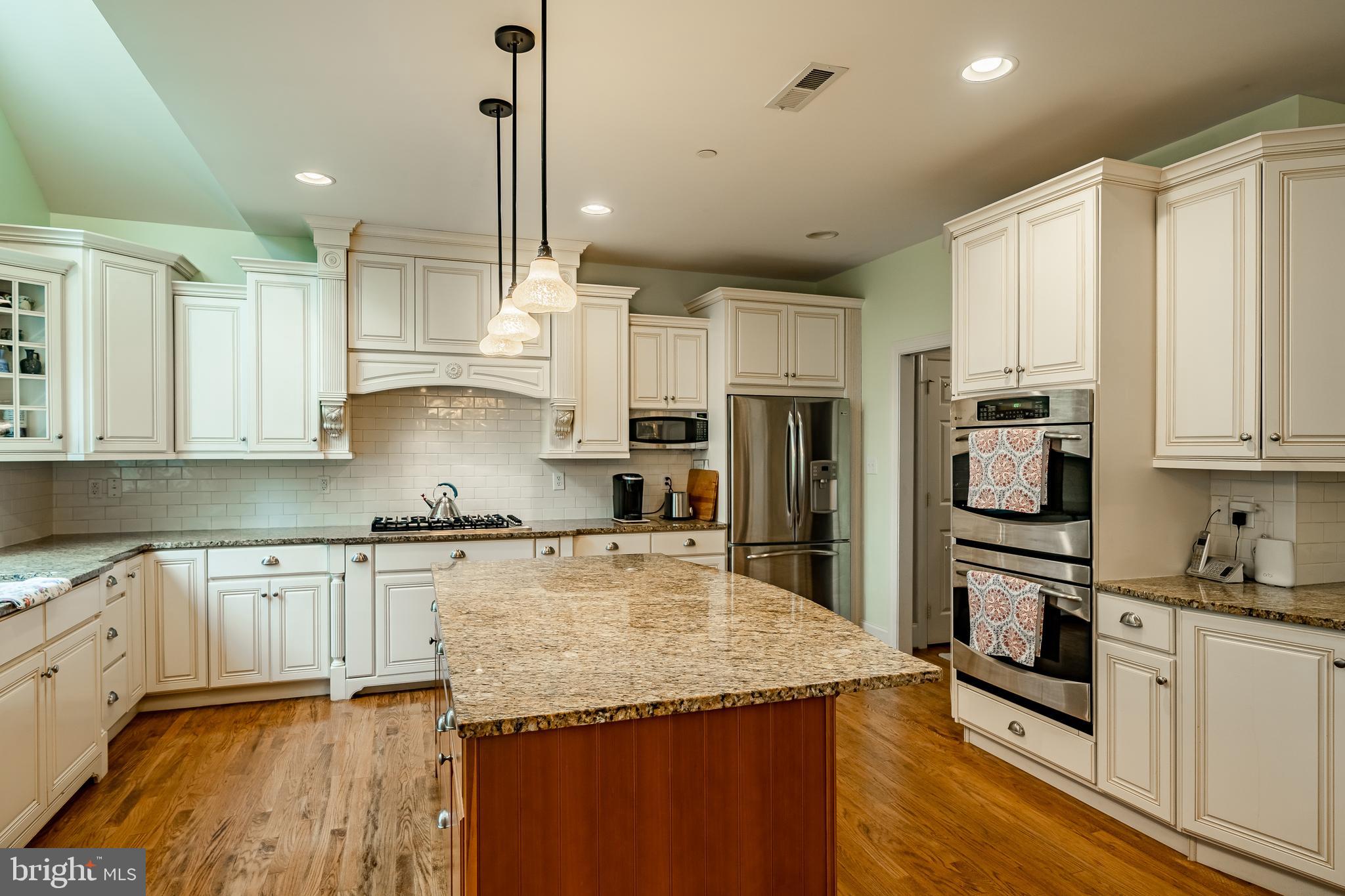 BRICK HOUSE FARM - Residential