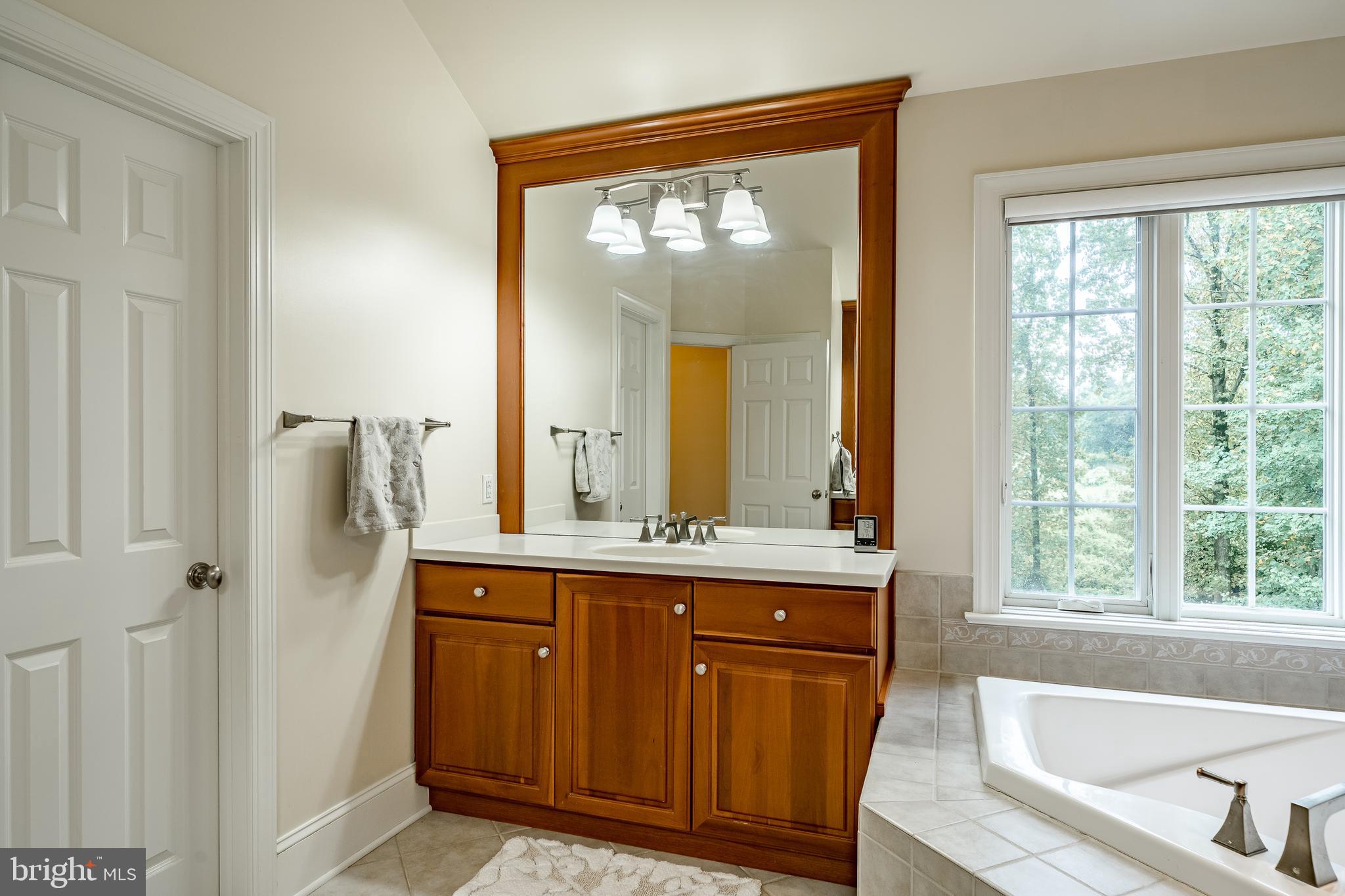 BRICK HOUSE FARM - Residential