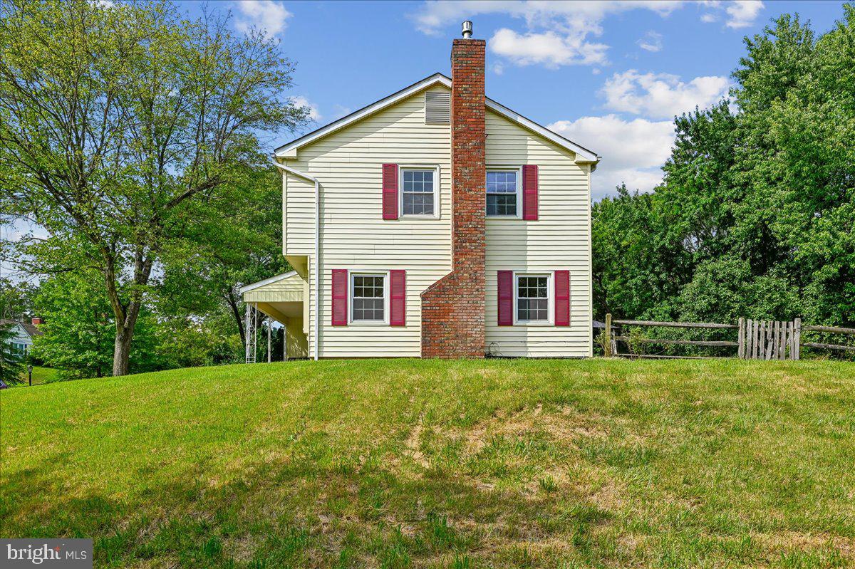 12218 VALERIE LANE