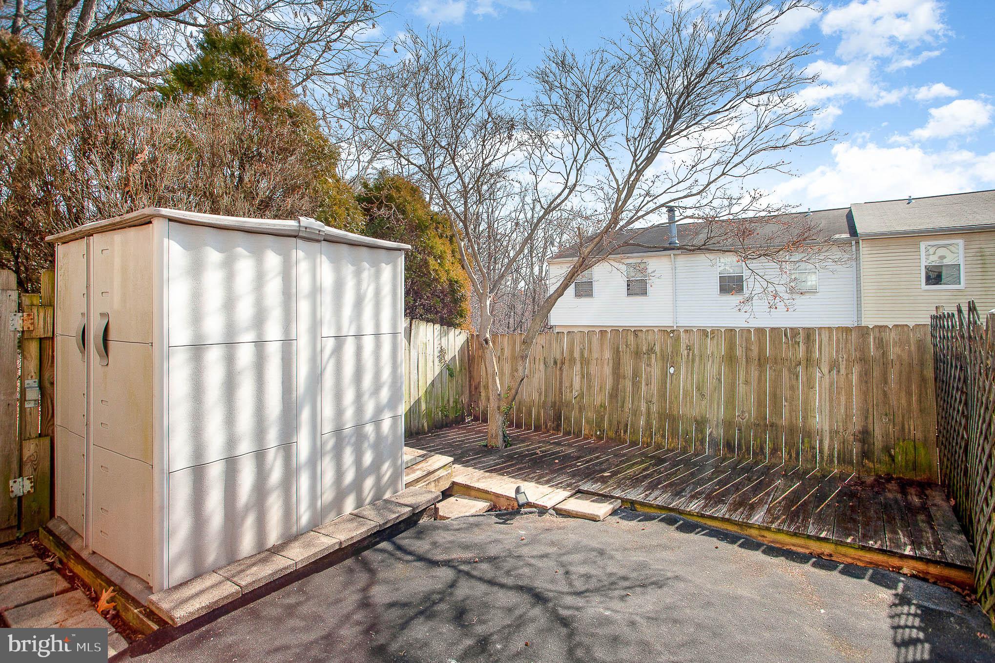 FRANKLIN RIDGE TOWNHOUSE - Residential