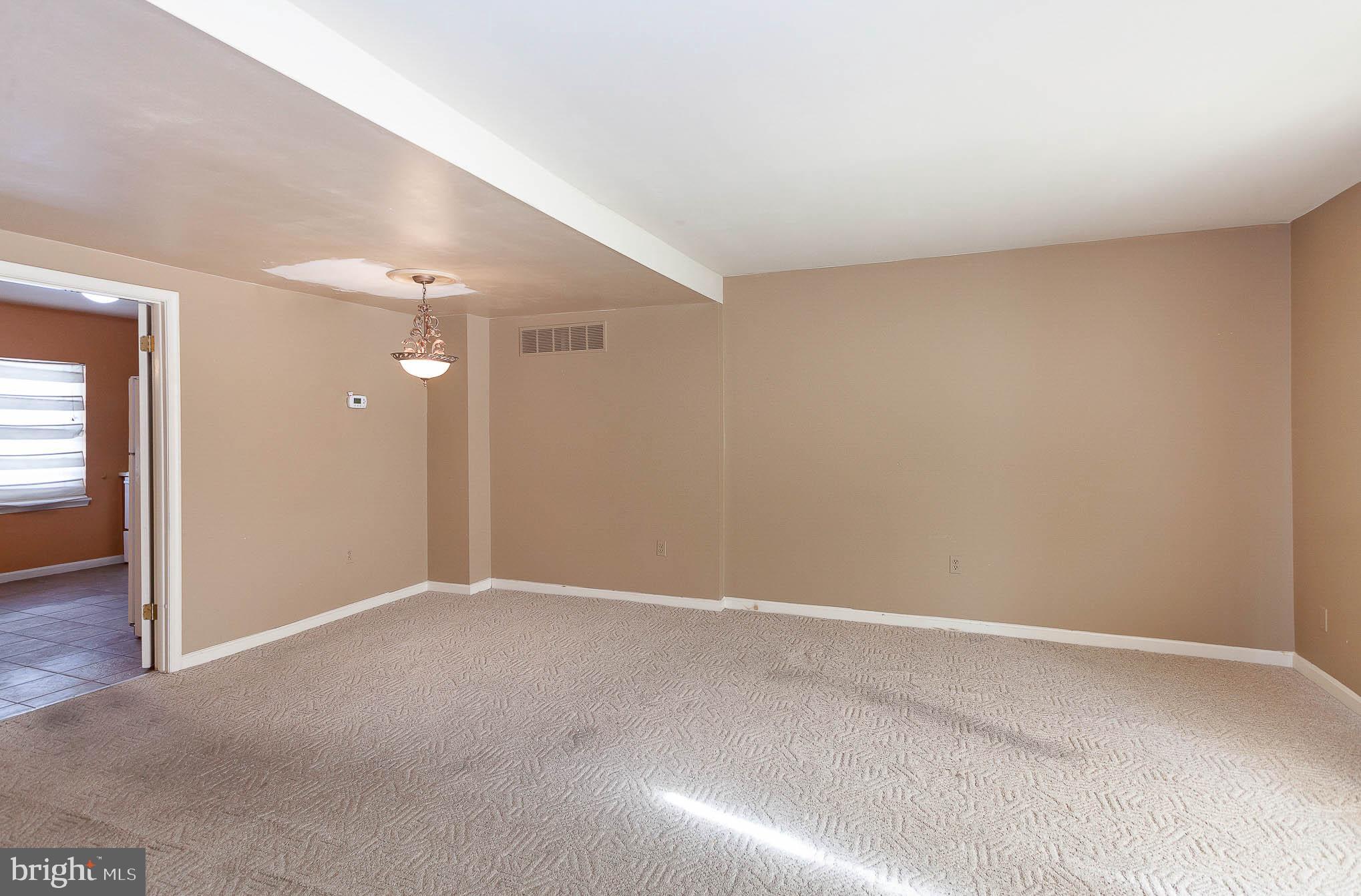 FRANKLIN RIDGE TOWNHOUSE - Residential