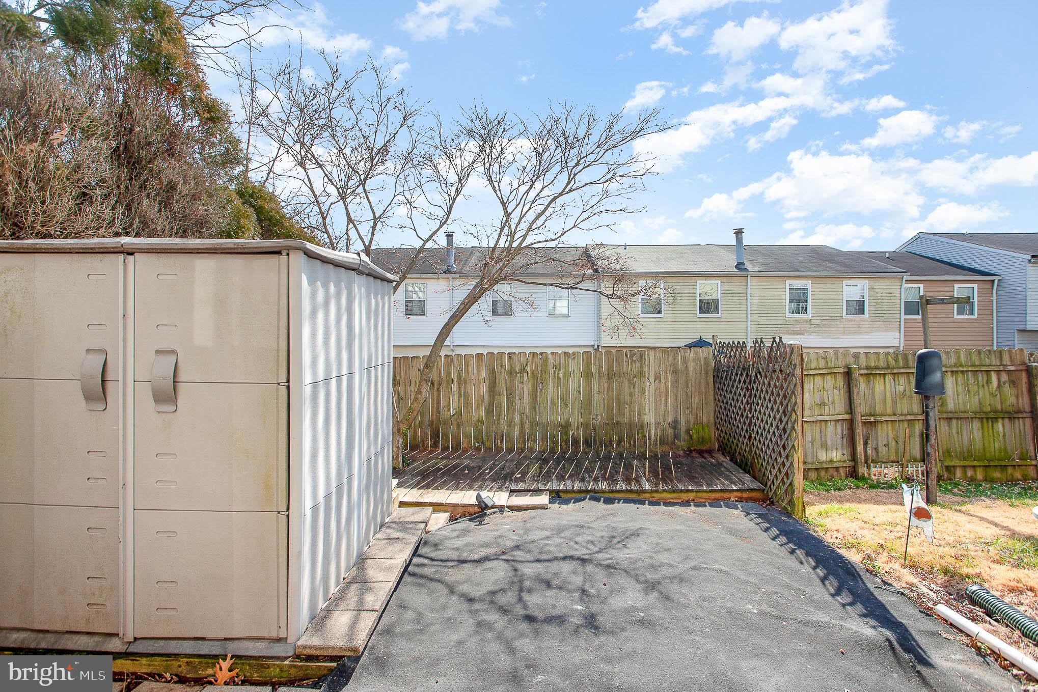 FRANKLIN RIDGE TOWNHOUSE - Residential