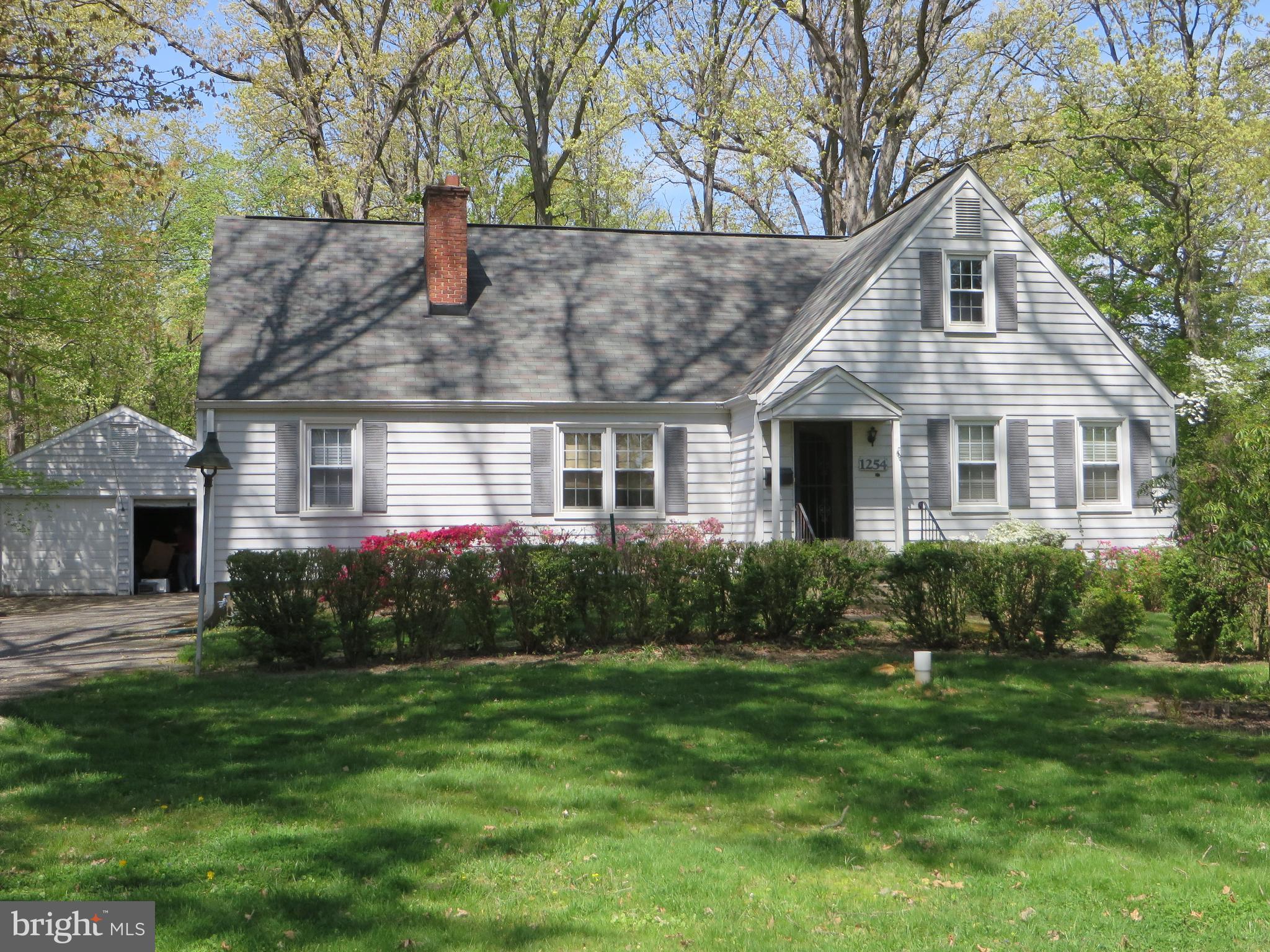 HILLANDALE HEIGHTS - Residential