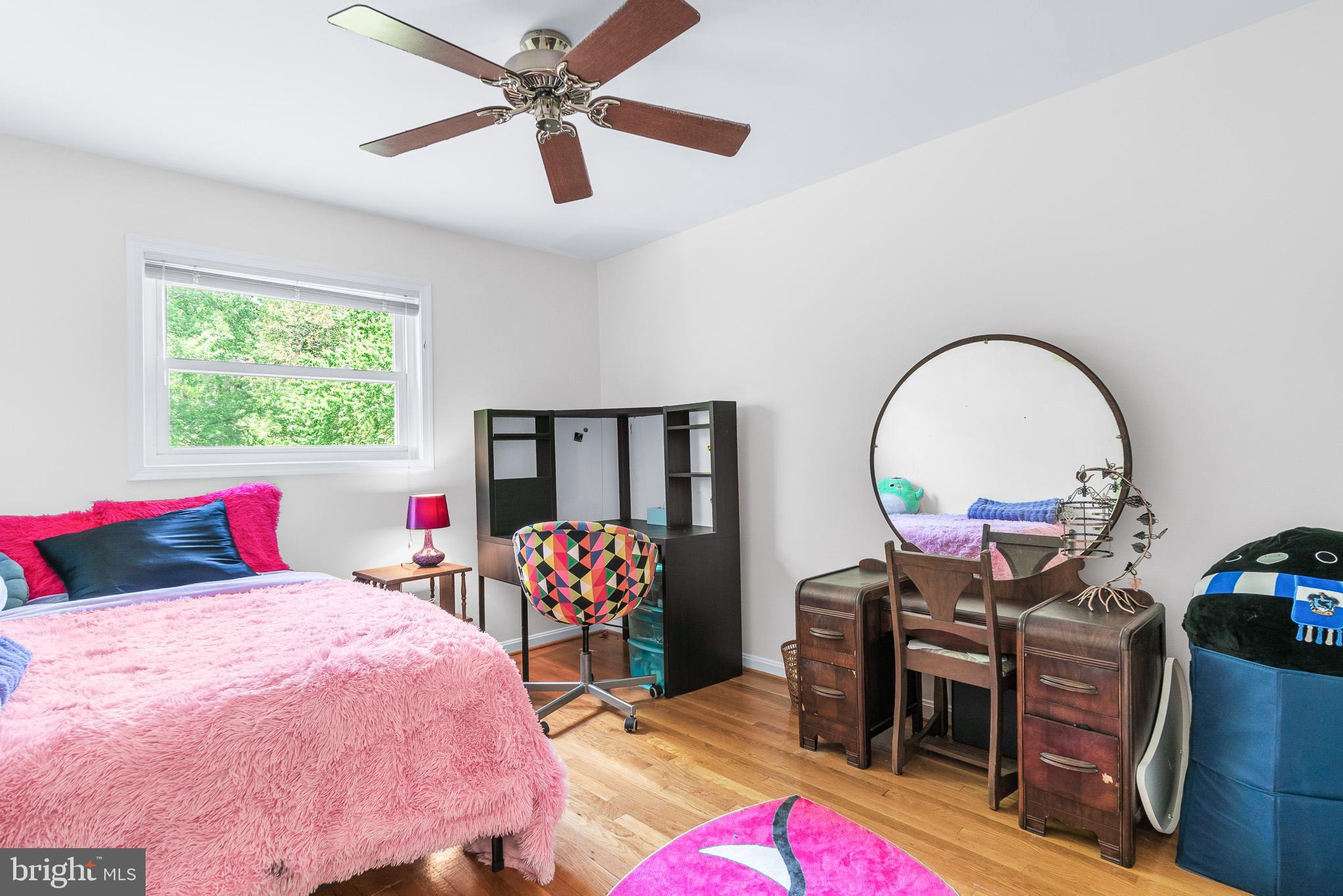 BROOKVILLE KNOLLS - Residential