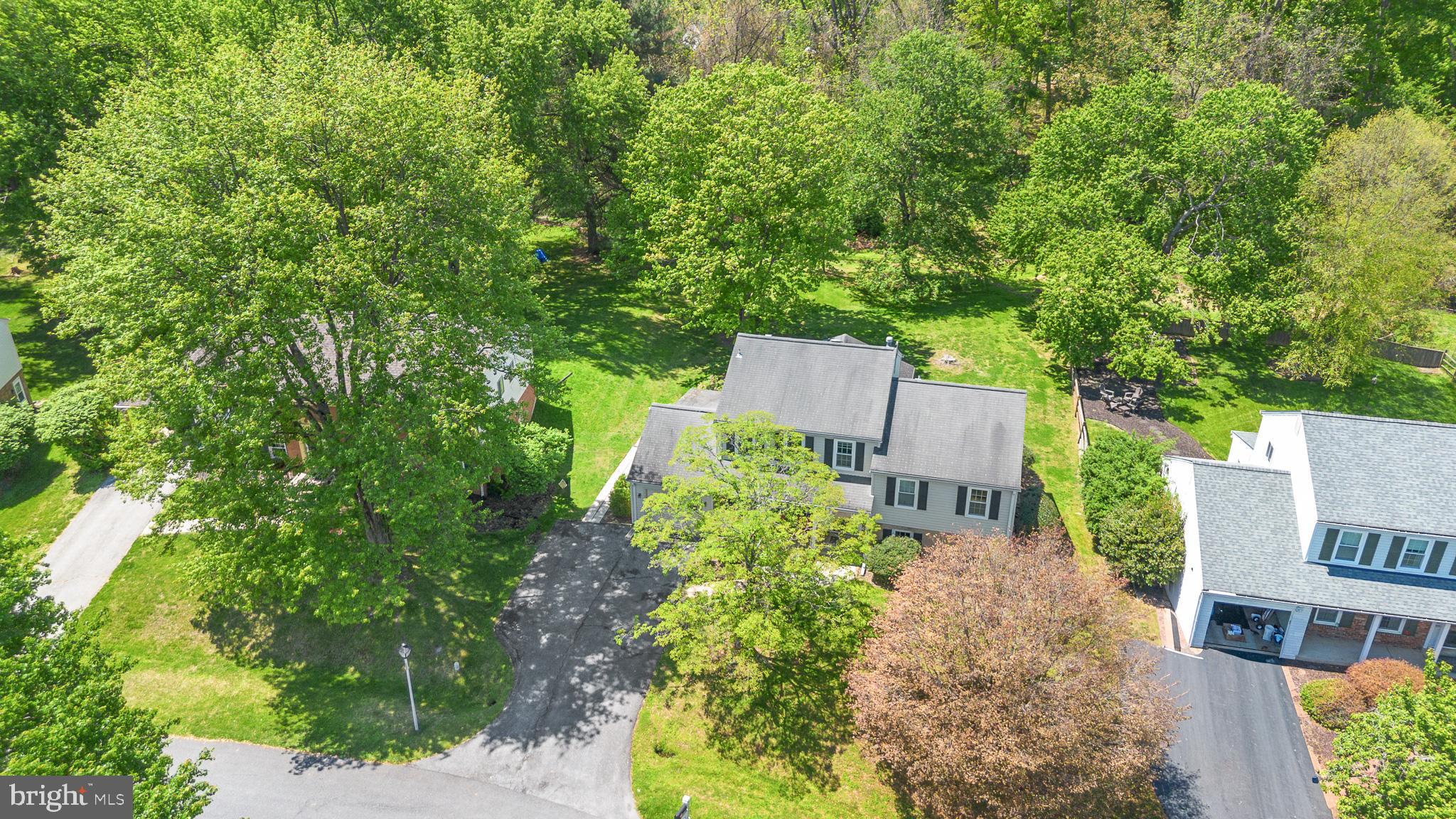 BROOKVILLE KNOLLS - Residential