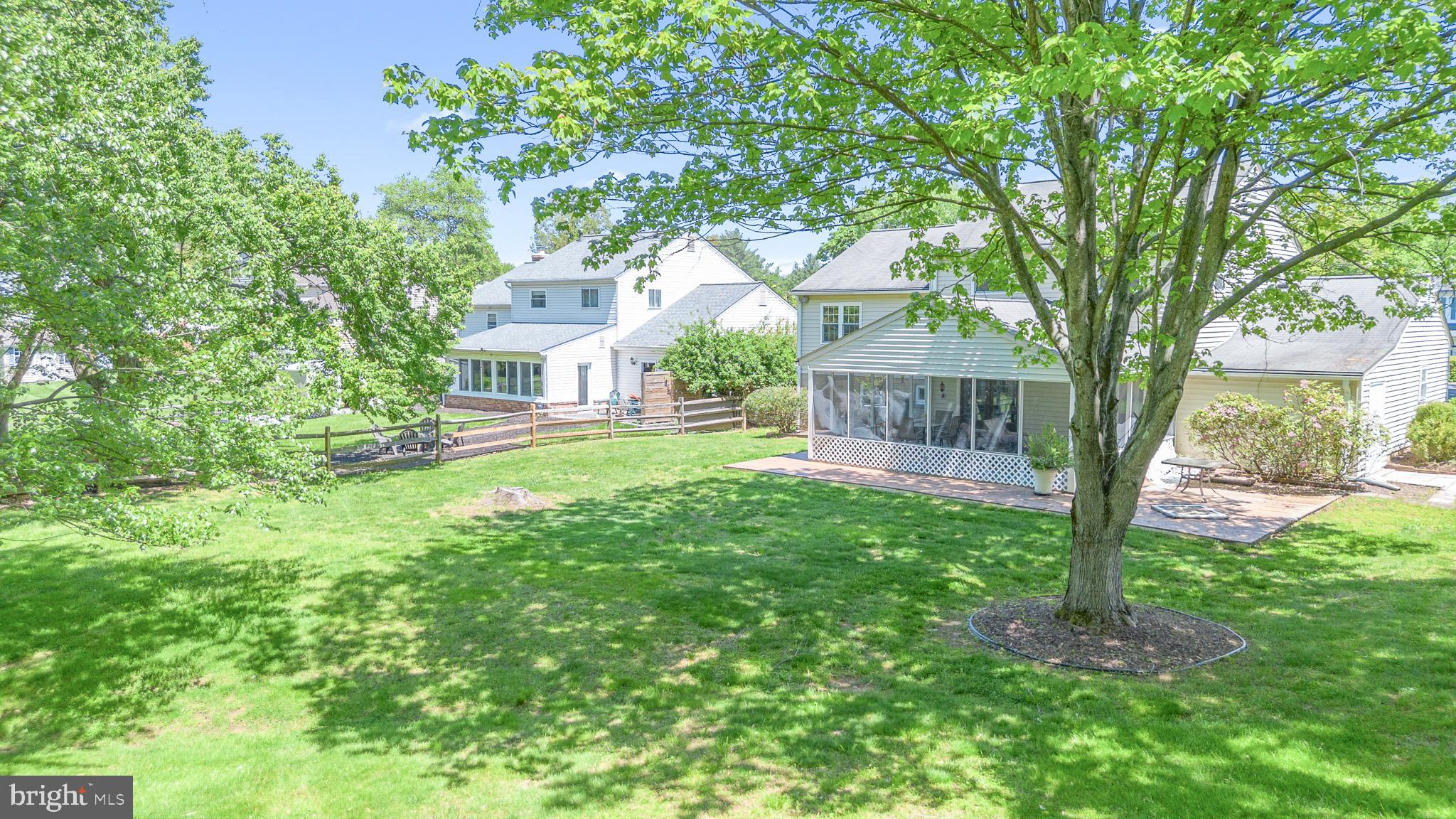 BROOKVILLE KNOLLS - Residential