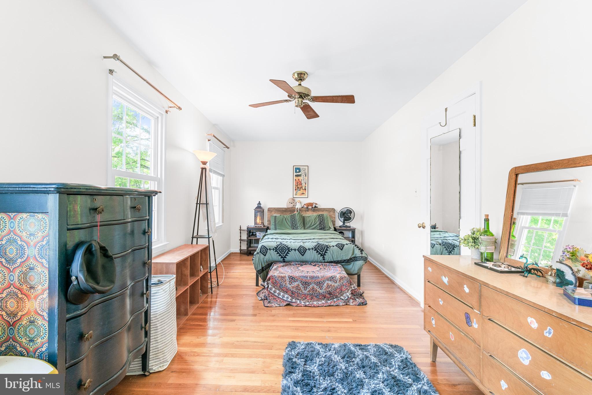 BROOKVILLE KNOLLS - Residential