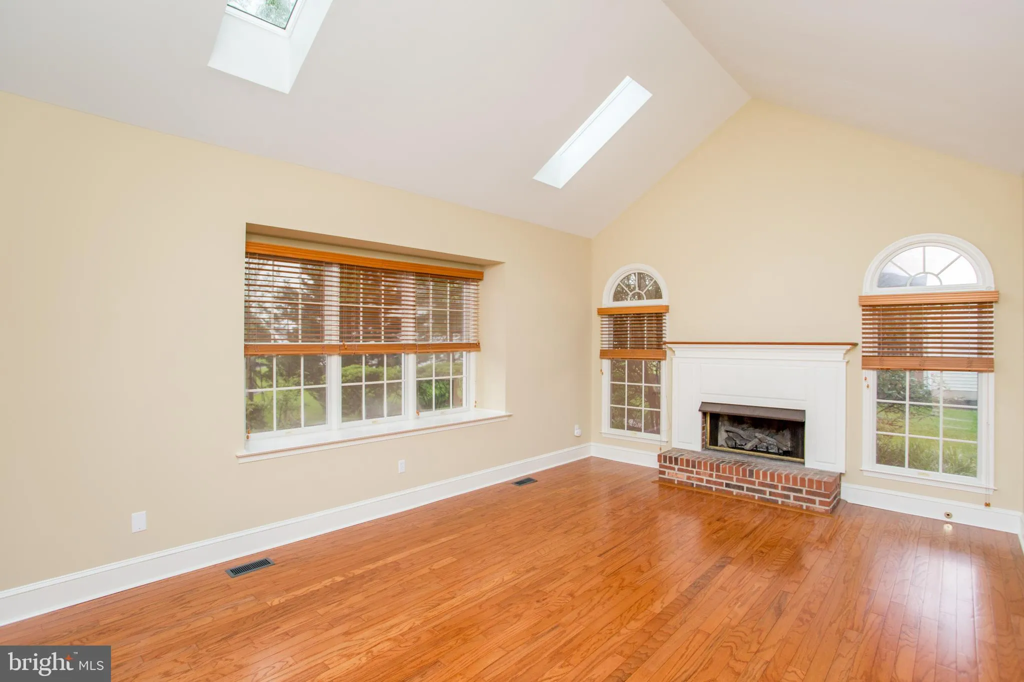 Jamison, Pennsylvania 18929, United States, 4 Bedrooms Bedrooms, ,3 BathroomsBathrooms,Residential,Active,129838