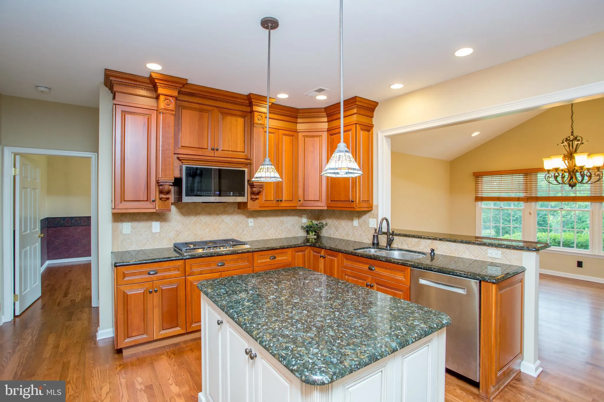 Jamison, Pennsylvania 18929, United States, 4 Bedrooms Bedrooms, ,3 BathroomsBathrooms,Residential,Active,129838