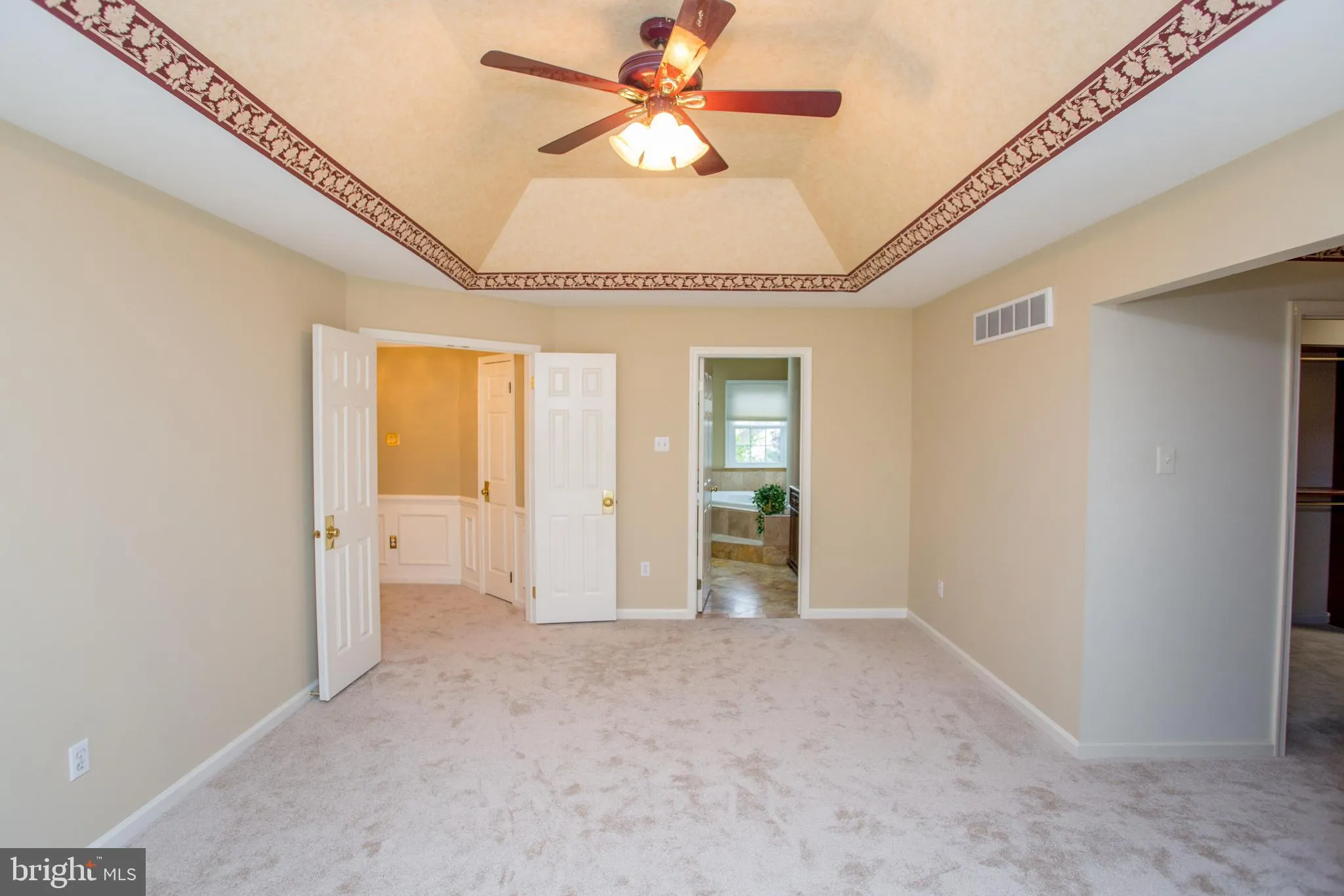 Jamison, Pennsylvania 18929, United States, 4 Bedrooms Bedrooms, ,3 BathroomsBathrooms,Residential,Active,129838